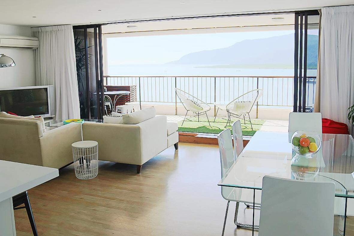 Cairns Aquarius Holiday Apartments