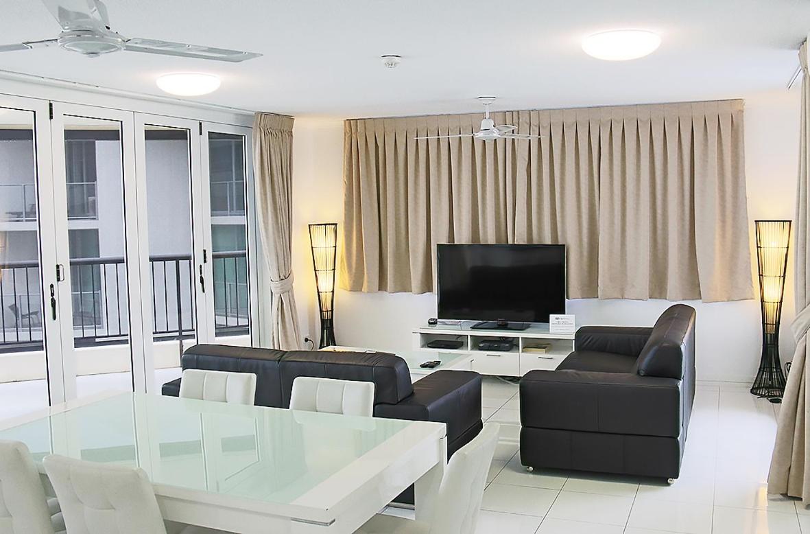 Cairns Aquarius Holiday Apartments