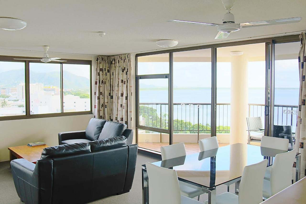 Cairns Aquarius Holiday Apartments