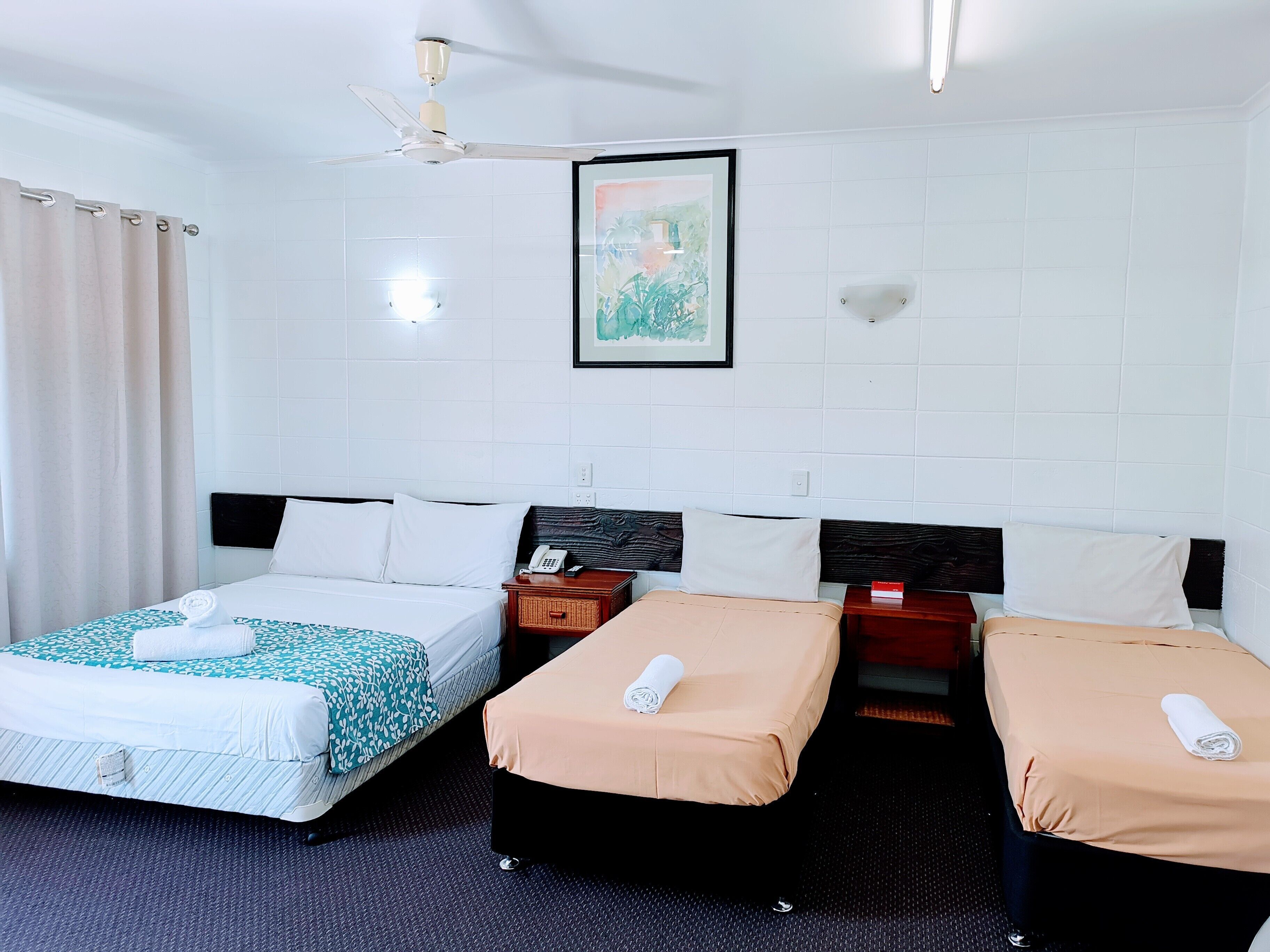 Cairns Motor Inn