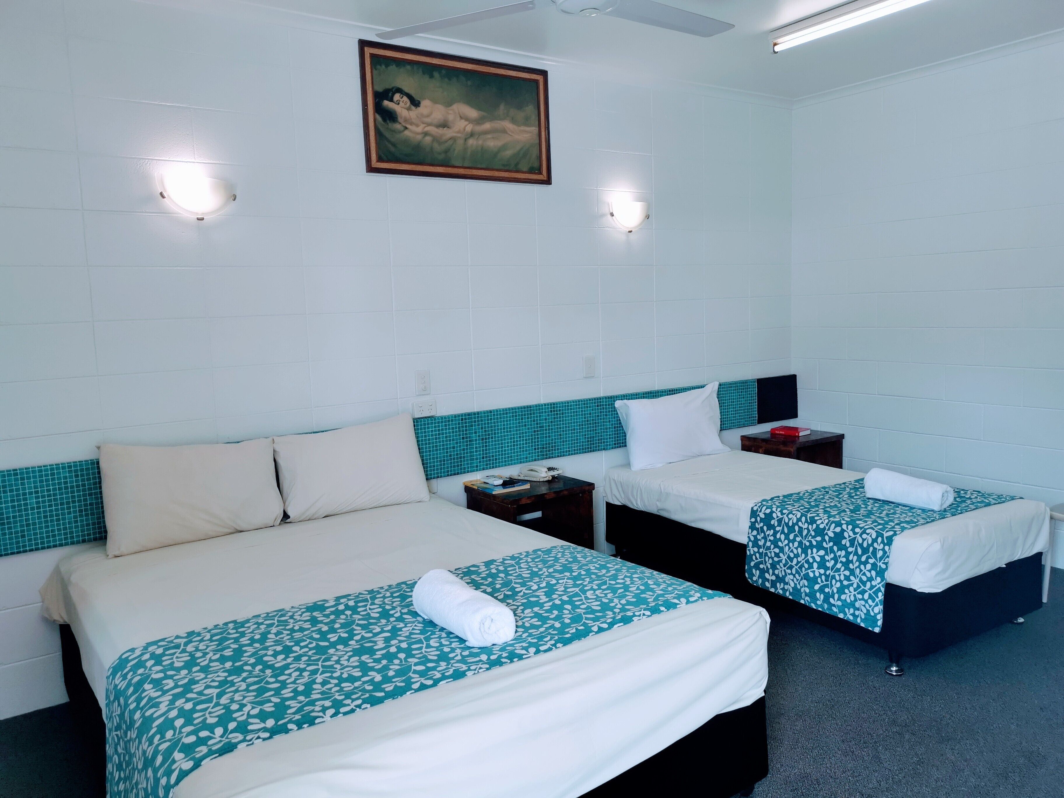 Cairns Motor Inn