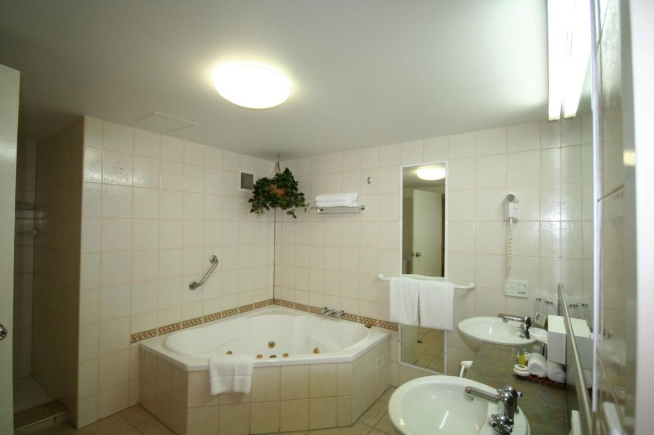 Cairns Sheridan Hotel & Conference Centre