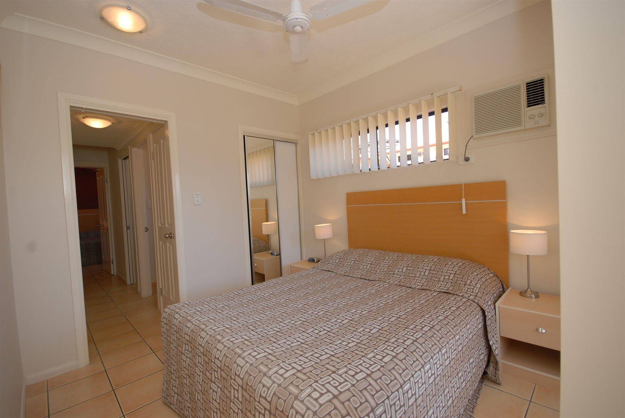 City Plaza Apartments