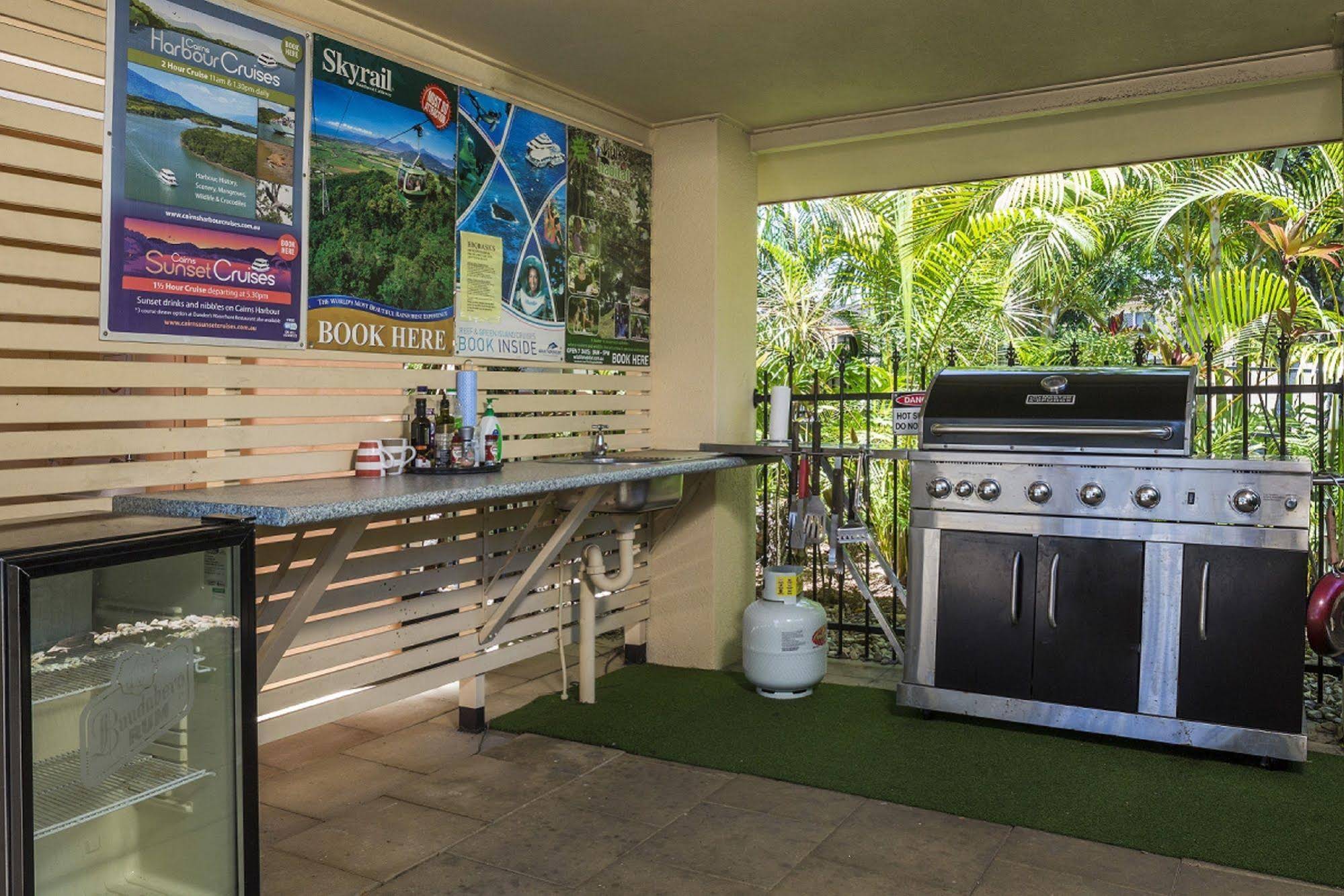 City Plaza Apartments