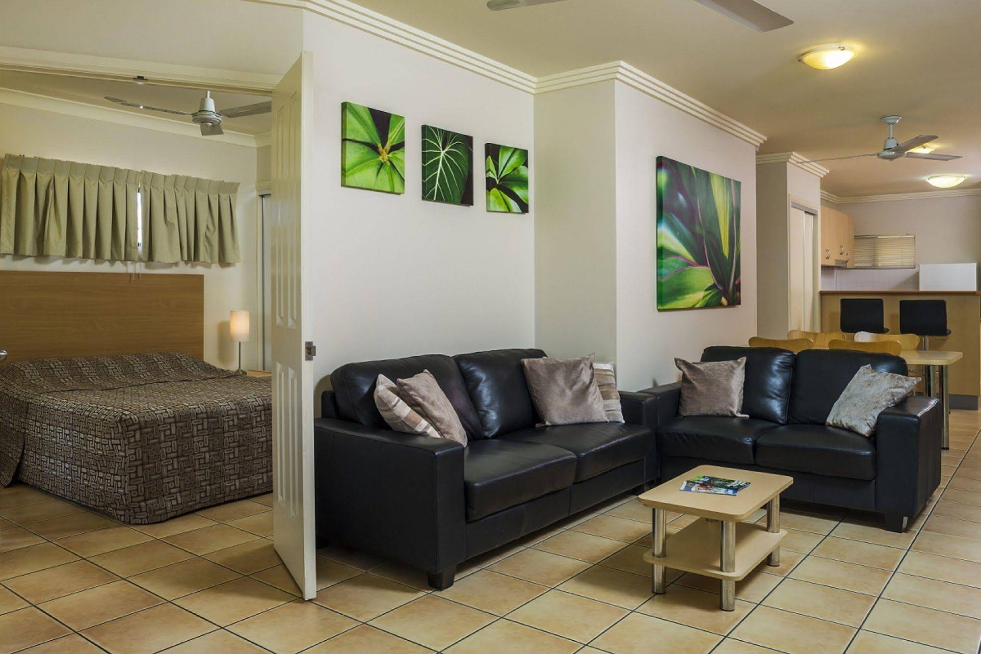 City Plaza Apartments