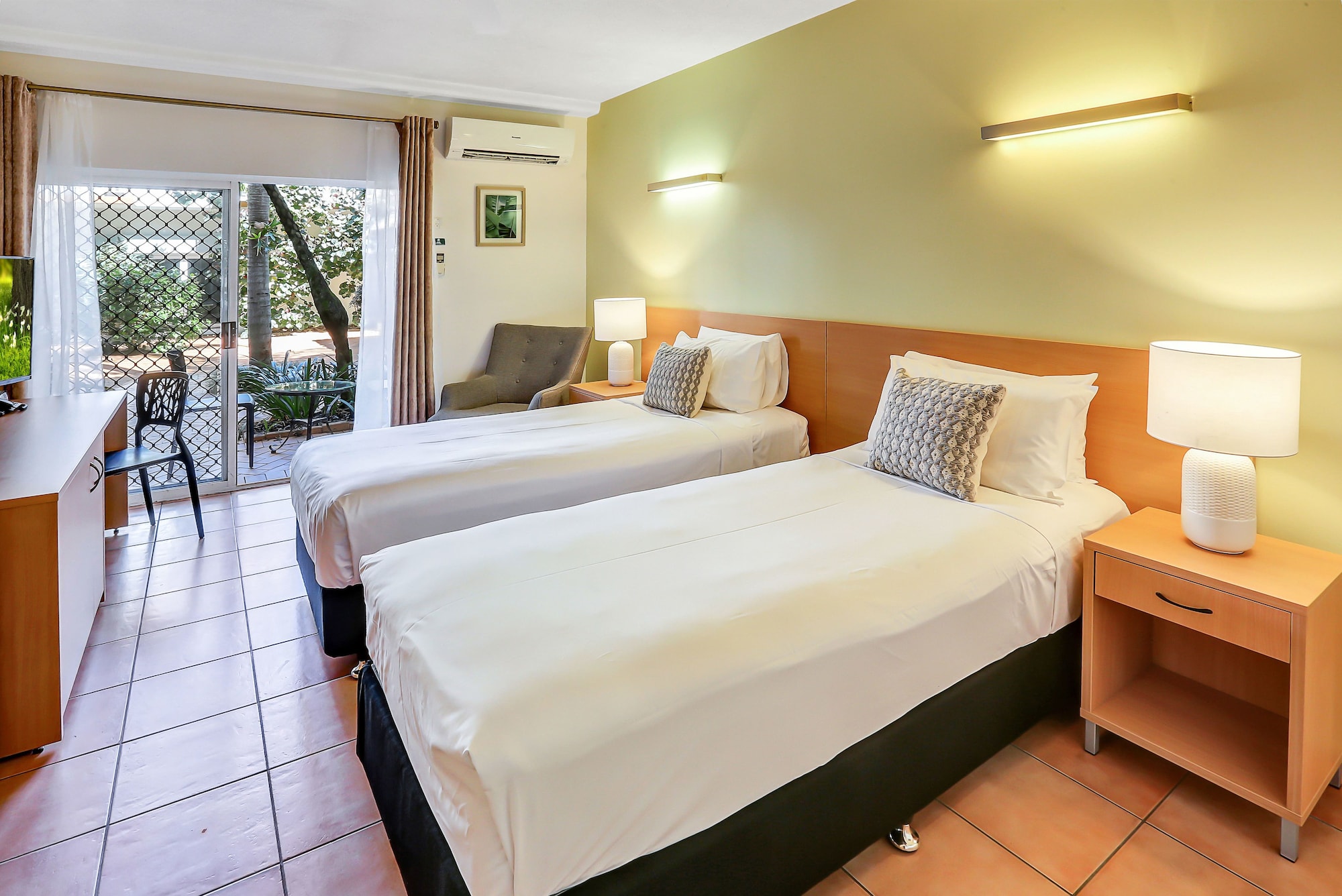 Coral Tree Inn