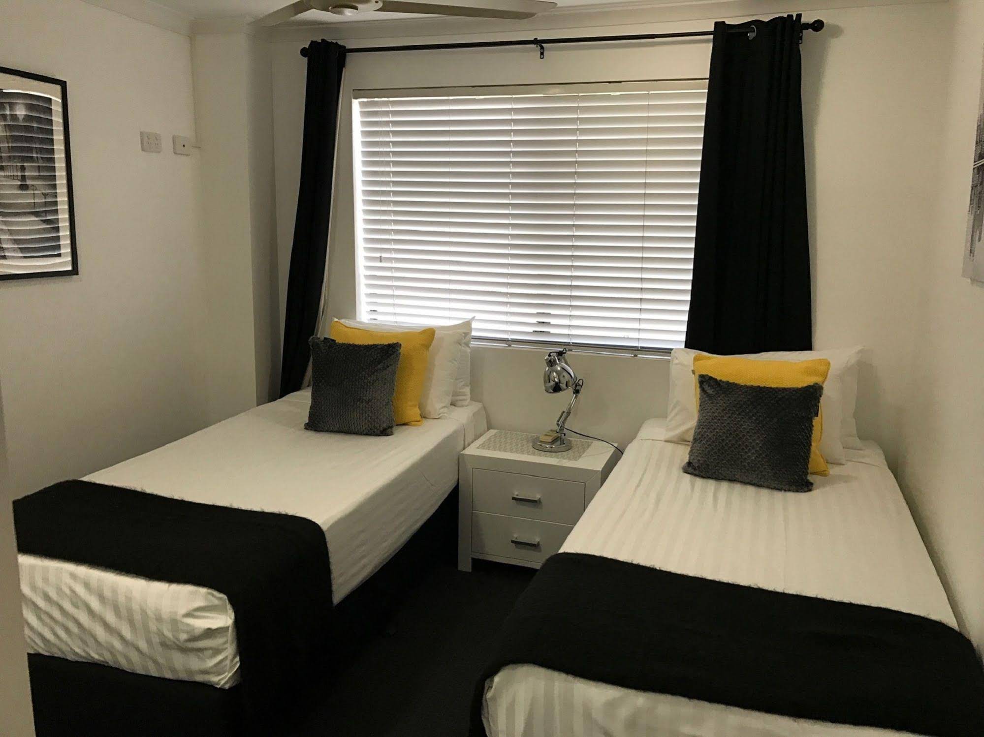 Jack and Newell Cairns Holiday Apartments