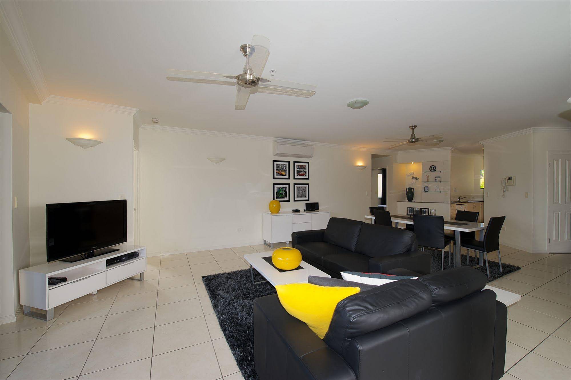 Jack and Newell Cairns Holiday Apartments