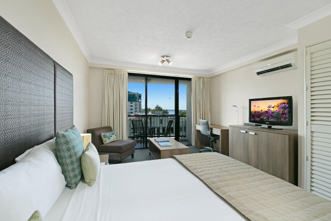Mantra Esplanade Cairns