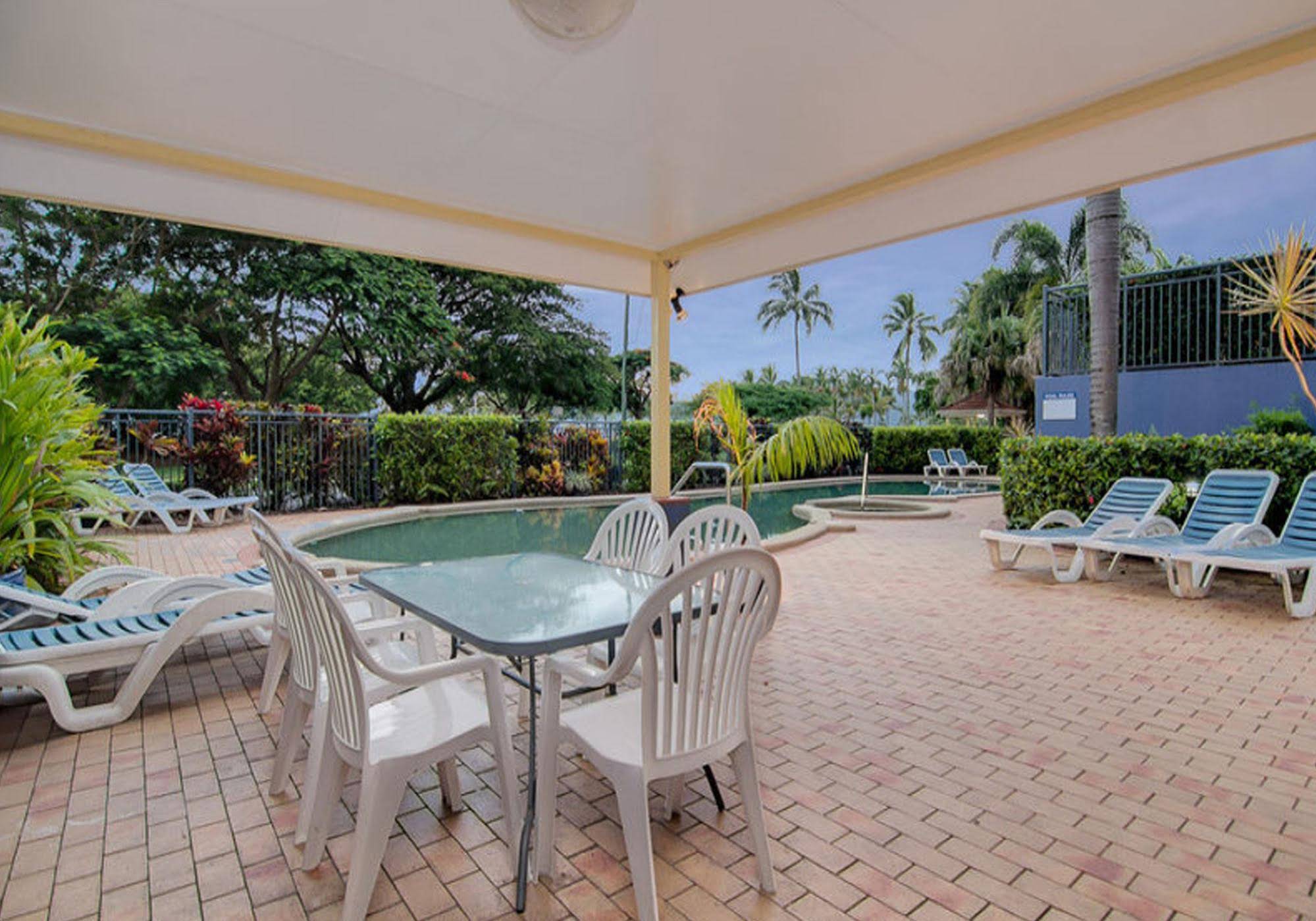 North Cove Waterfront Suites