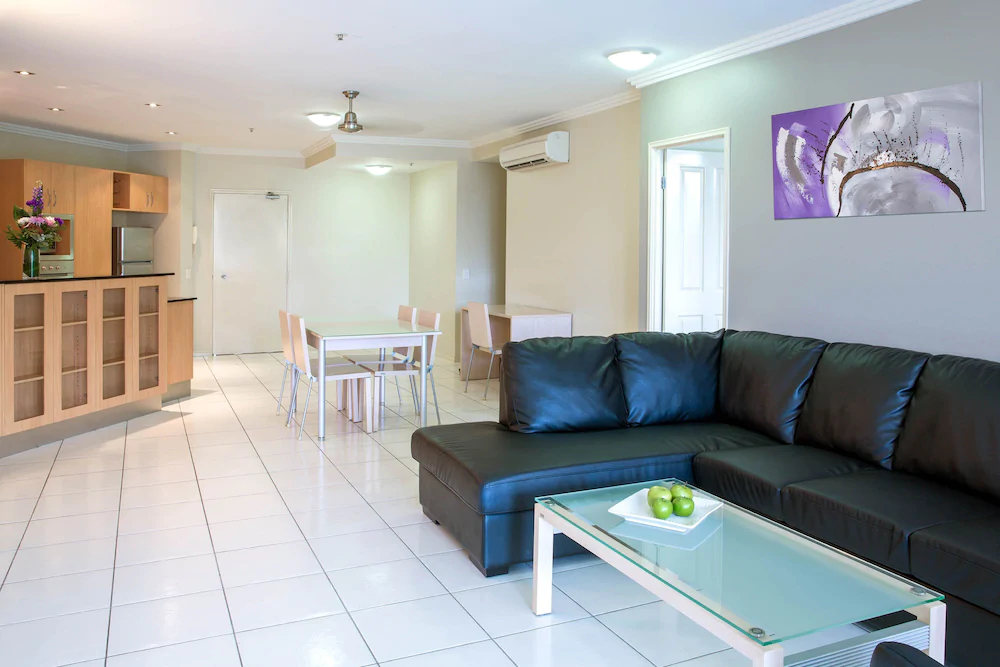 Park Regis Piermonde Apartments