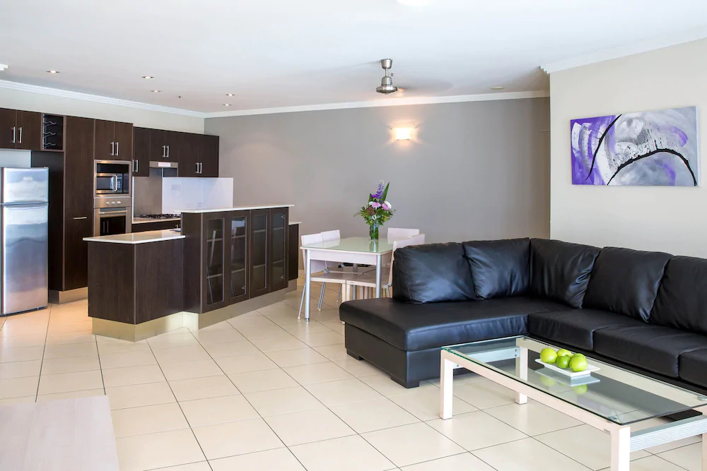 Park Regis Piermonde Apartments