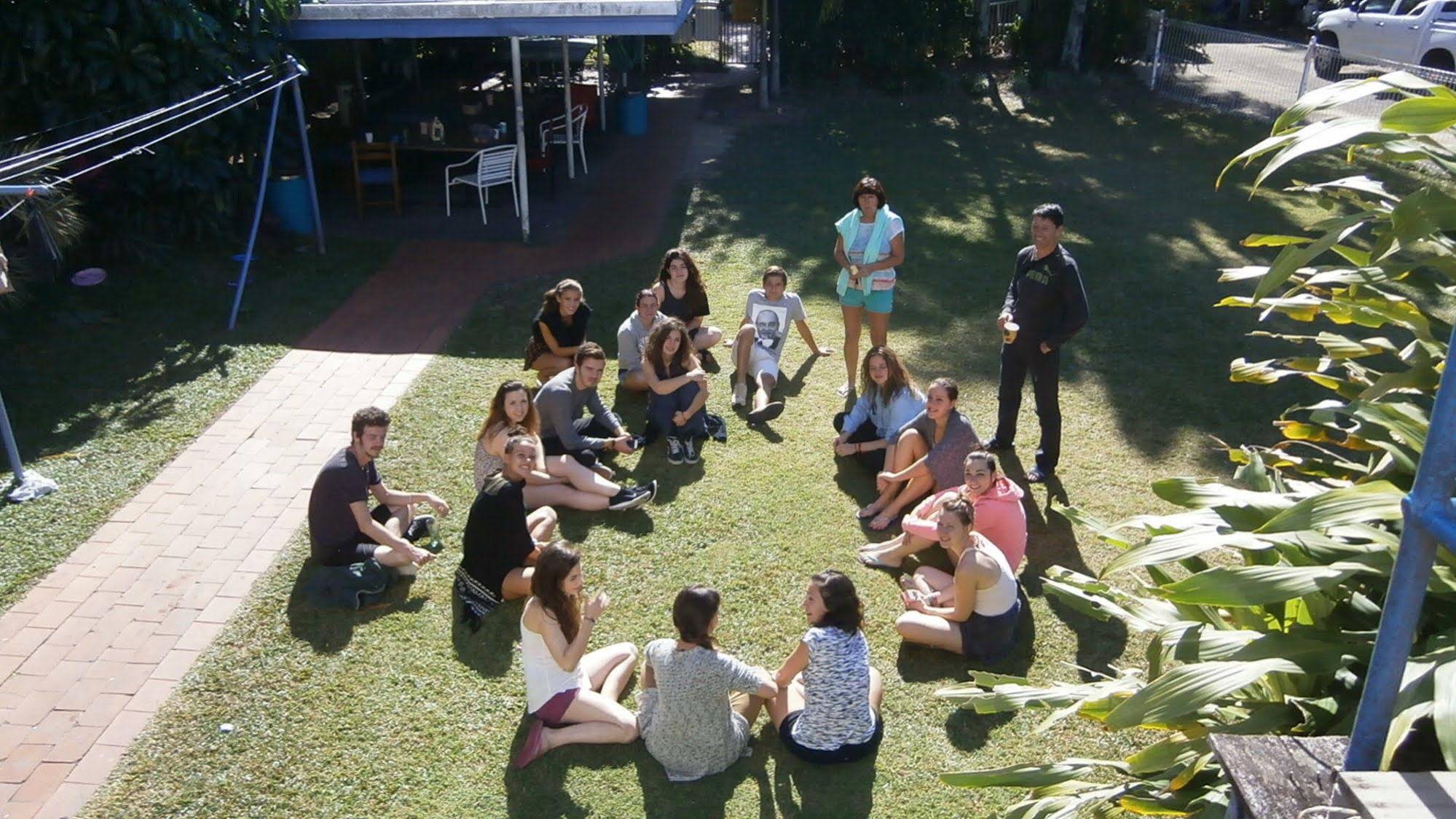 Reef Backpackers