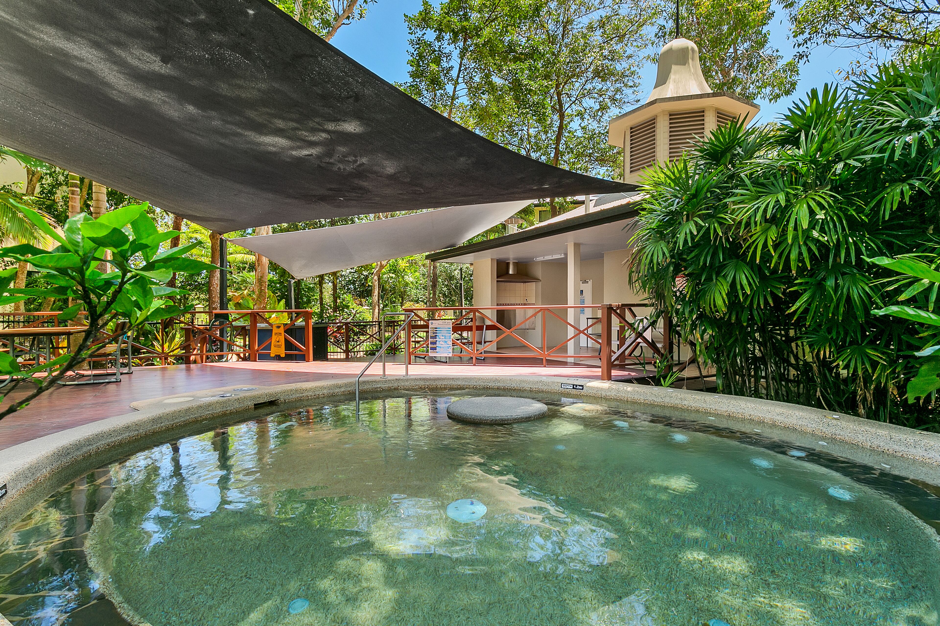 Trinity Links Resort & Apartments