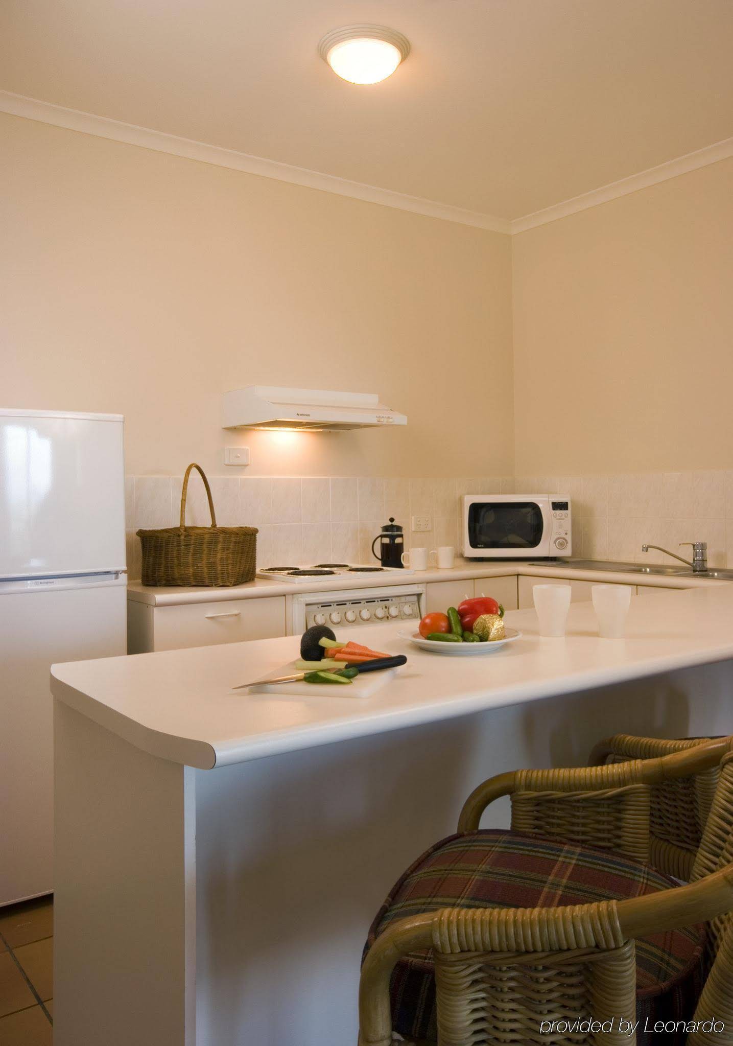 Tropic Towers Apartments