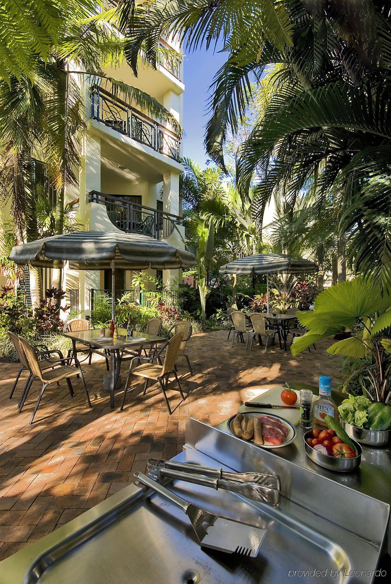Tropic Towers Apartments