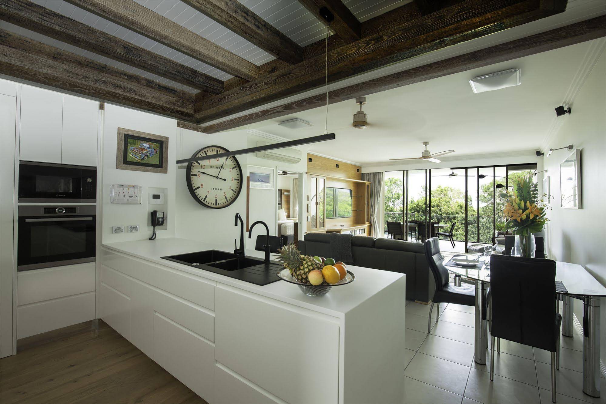Waters Edge Apartment Cairns