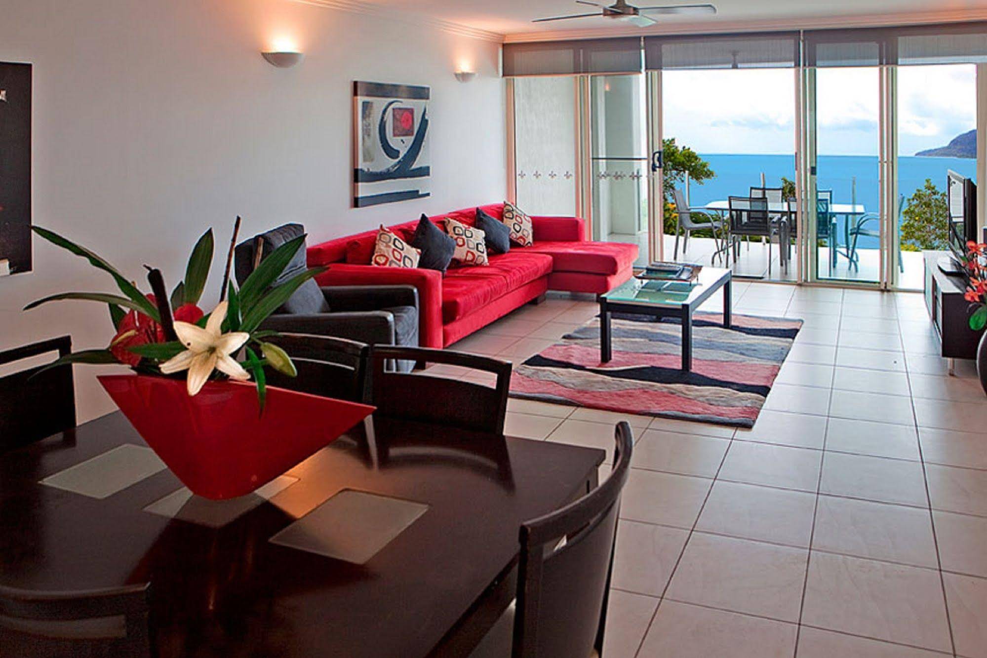 Waters Edge Apartment Cairns