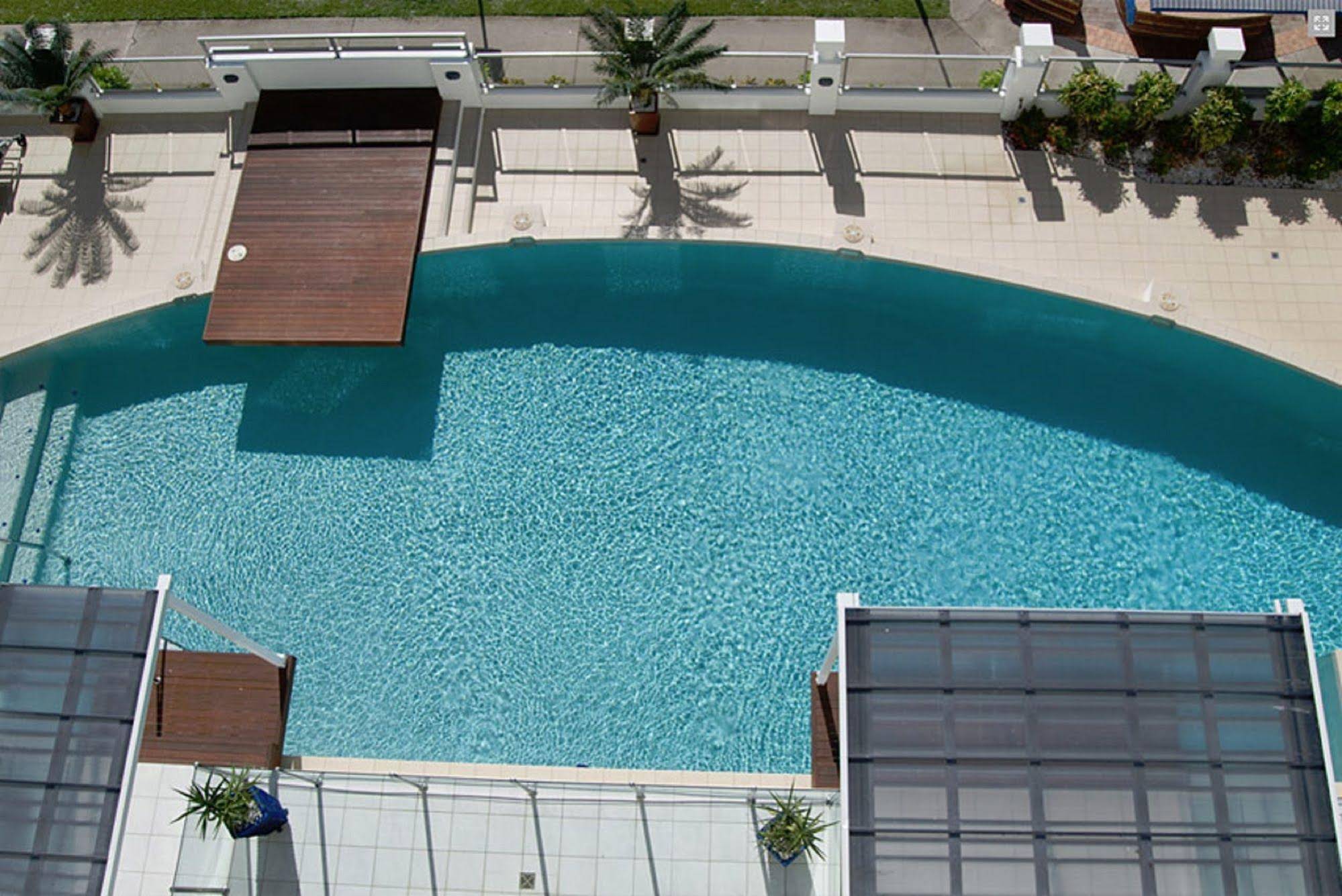 Waters Edge Apartment Cairns