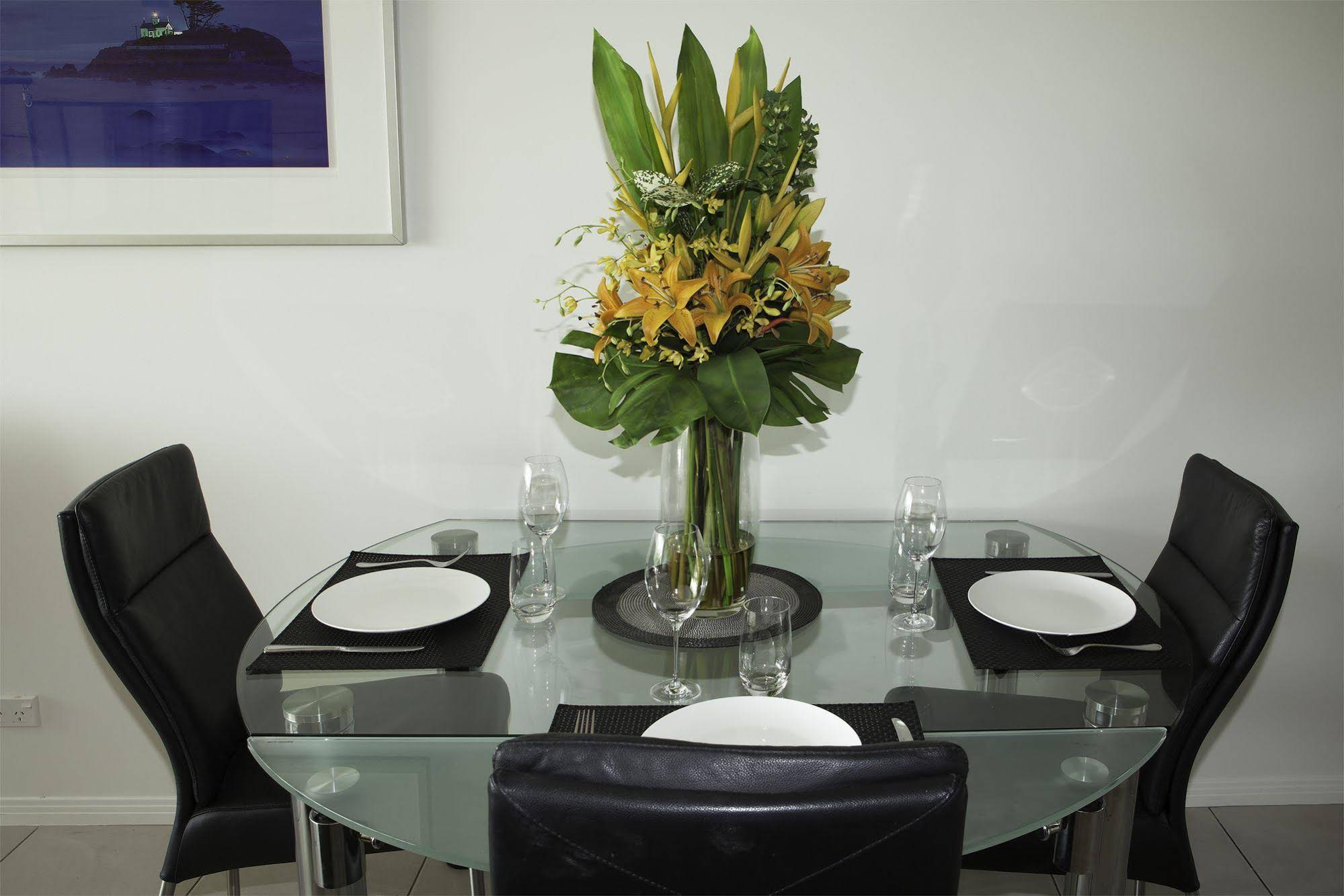 Waters Edge Apartment Cairns