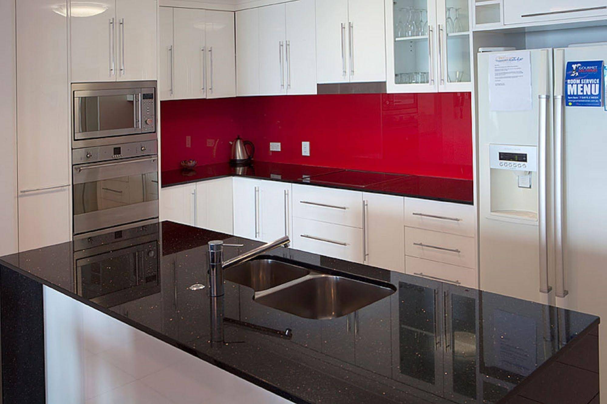 Waters Edge Apartment Cairns