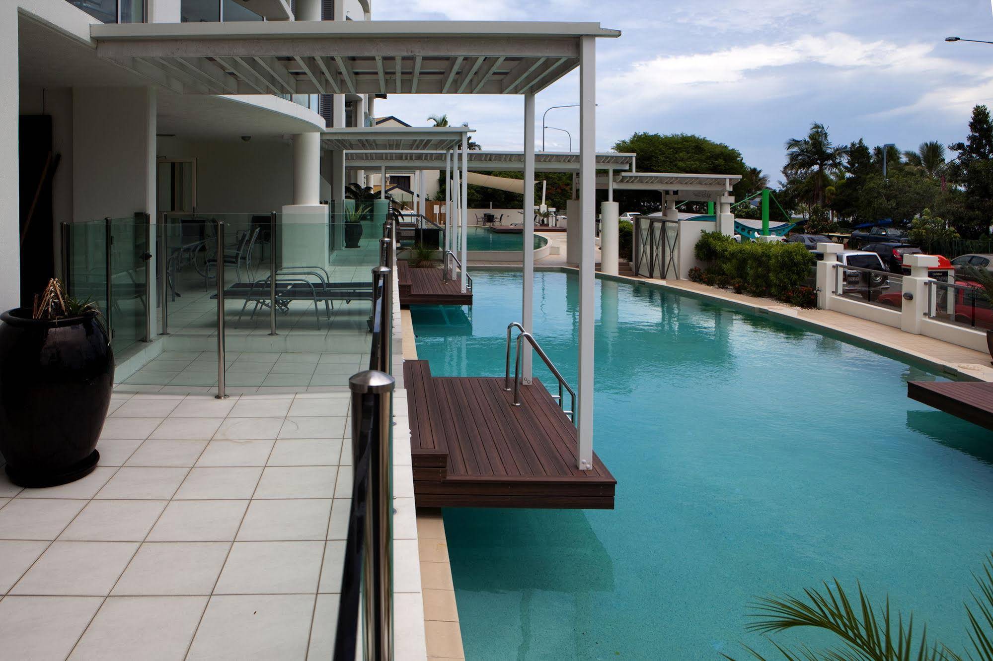 Waters Edge Apartment Cairns