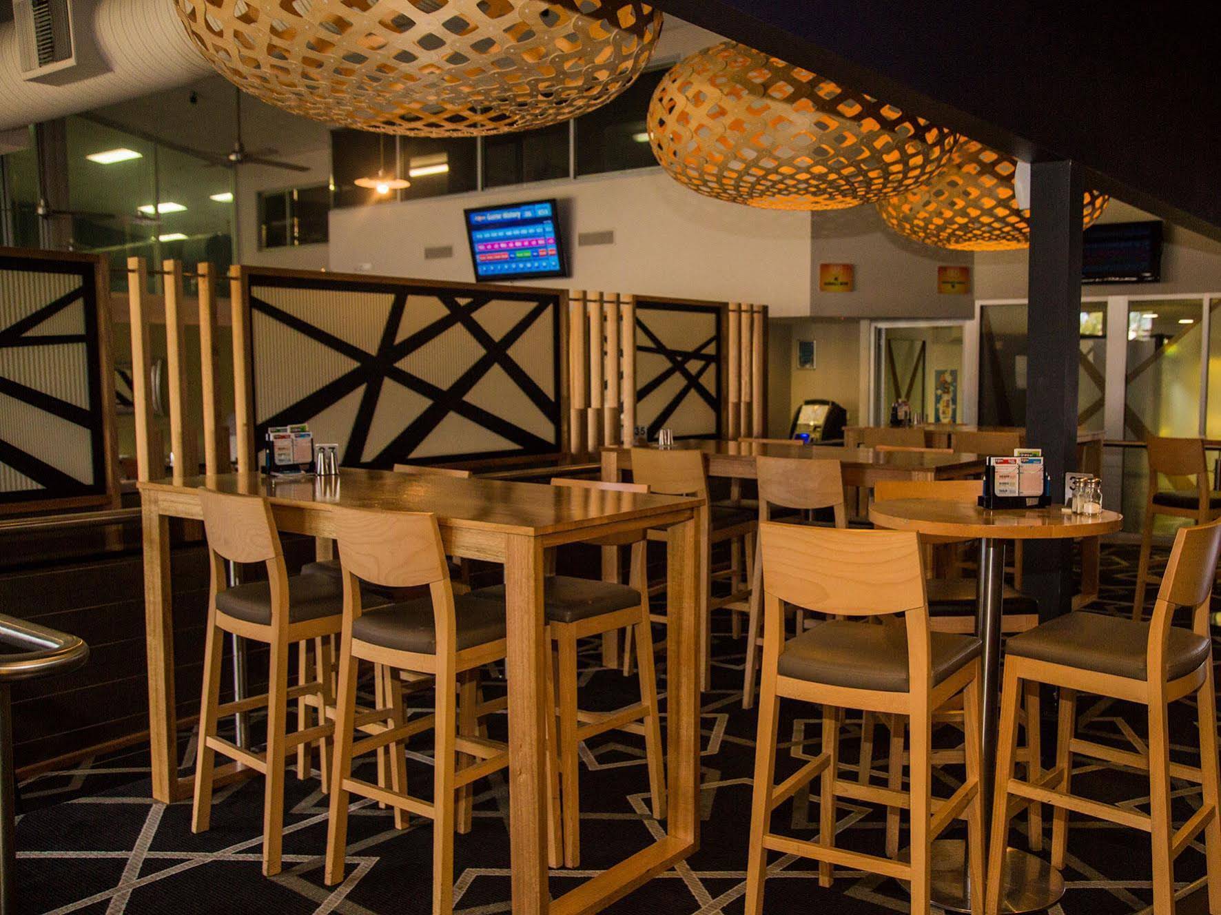 Nightcap at Golden Beach Tavern