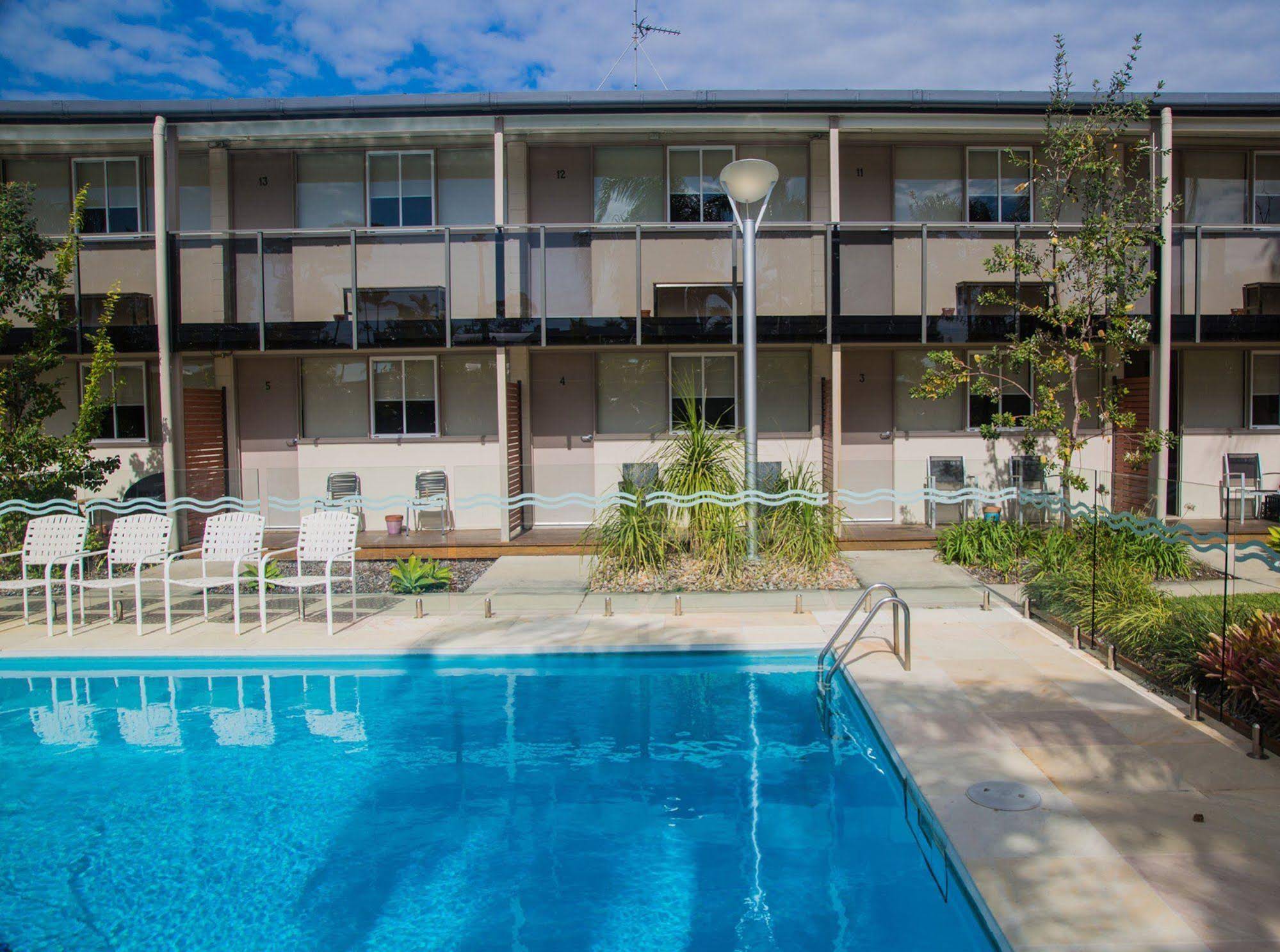 Nightcap at Golden Beach Tavern