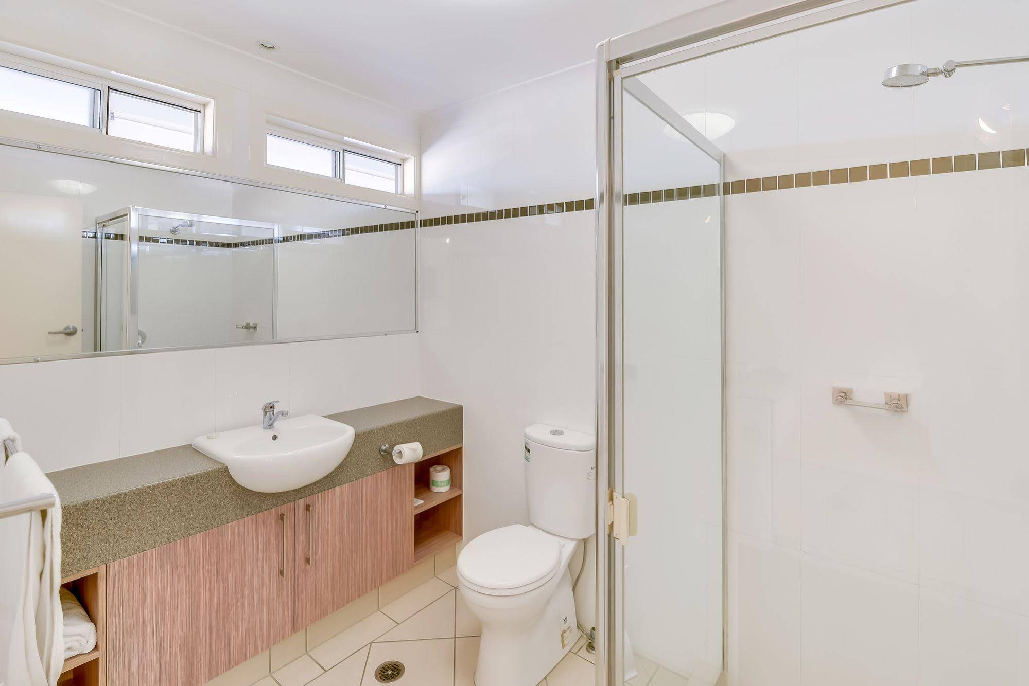 Nightcap at Golden Beach Tavern