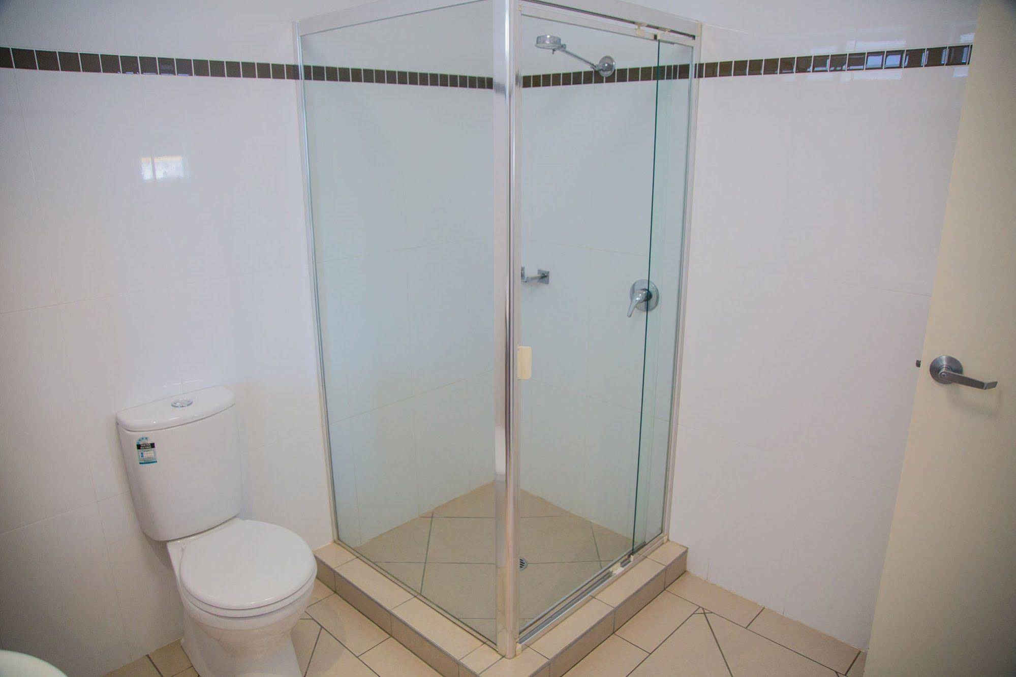 Nightcap at Golden Beach Tavern