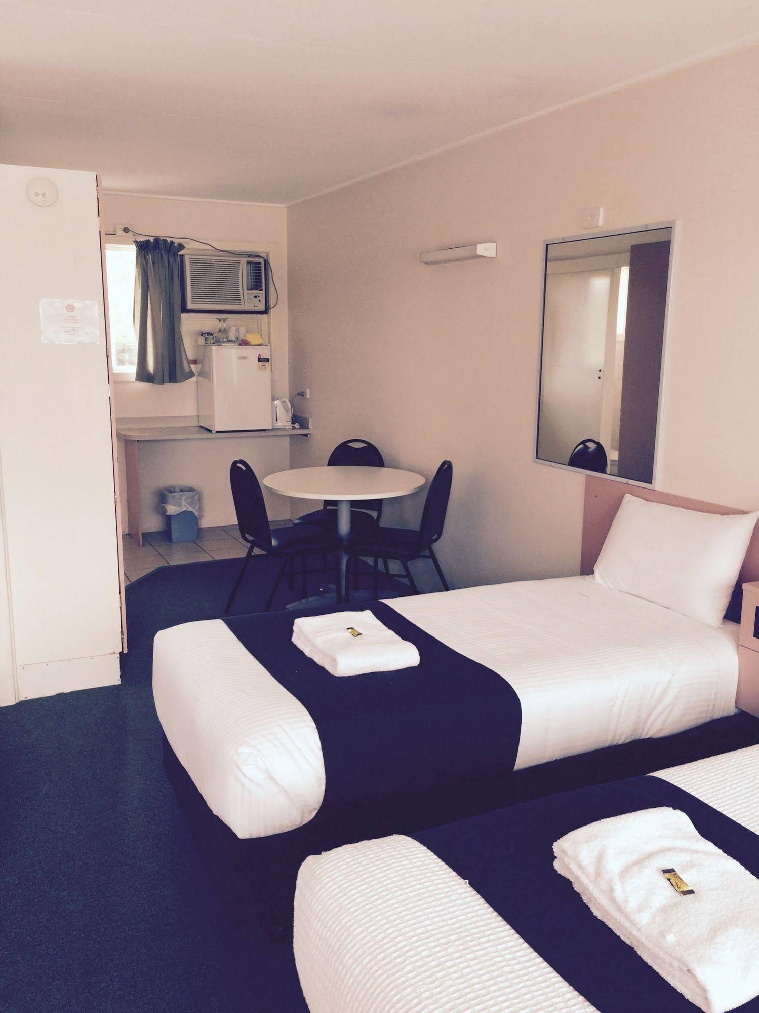 Caloundra Suncourt Motel