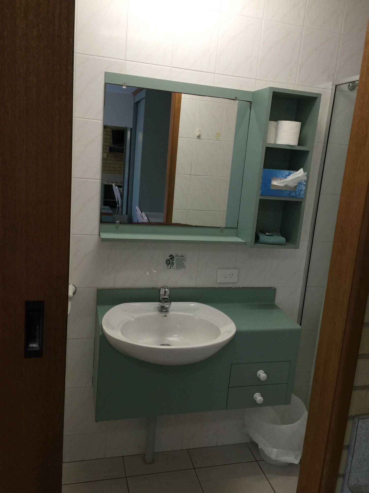 Caloundra Suncourt Motel