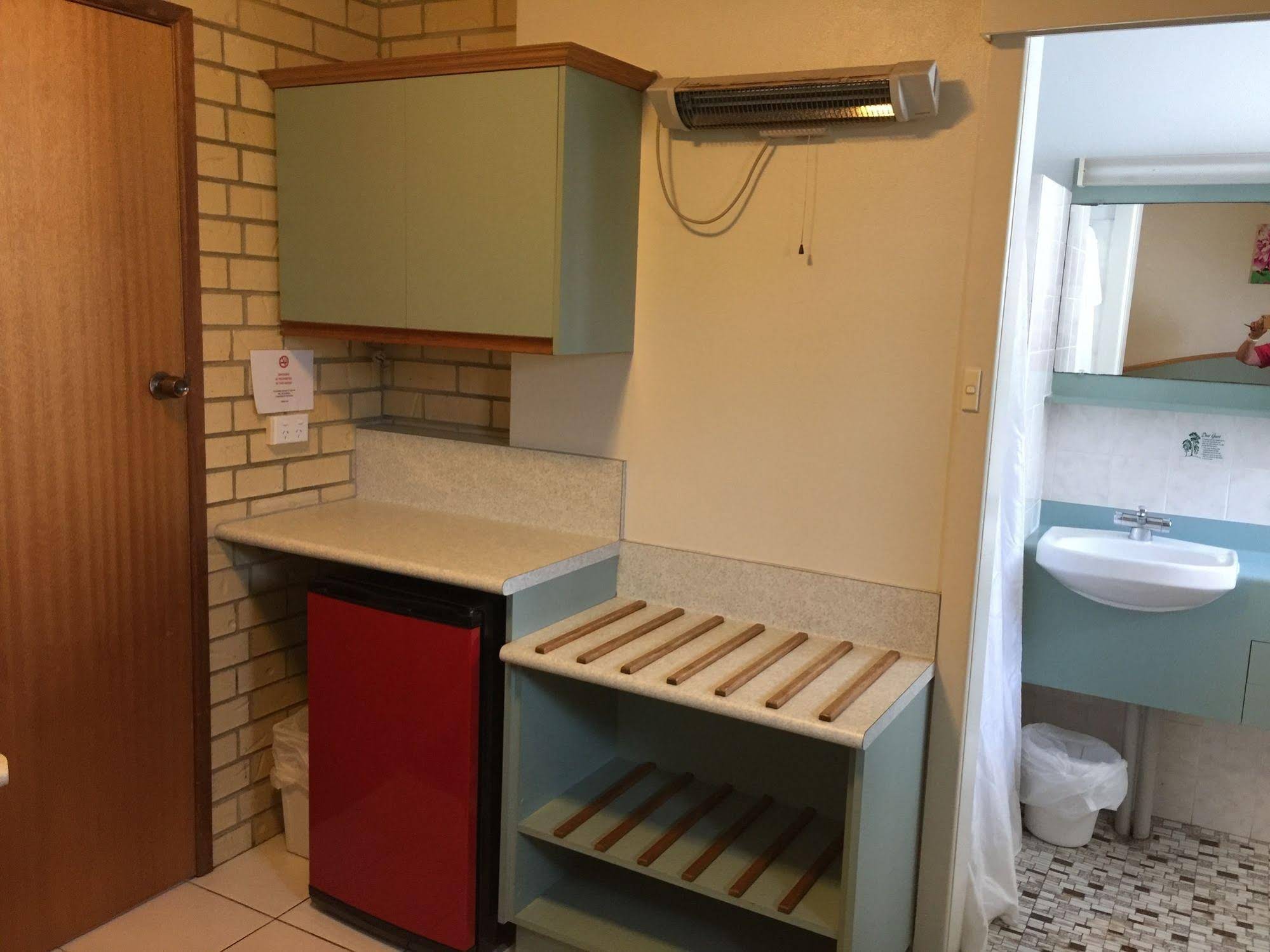 Caloundra Suncourt Motel
