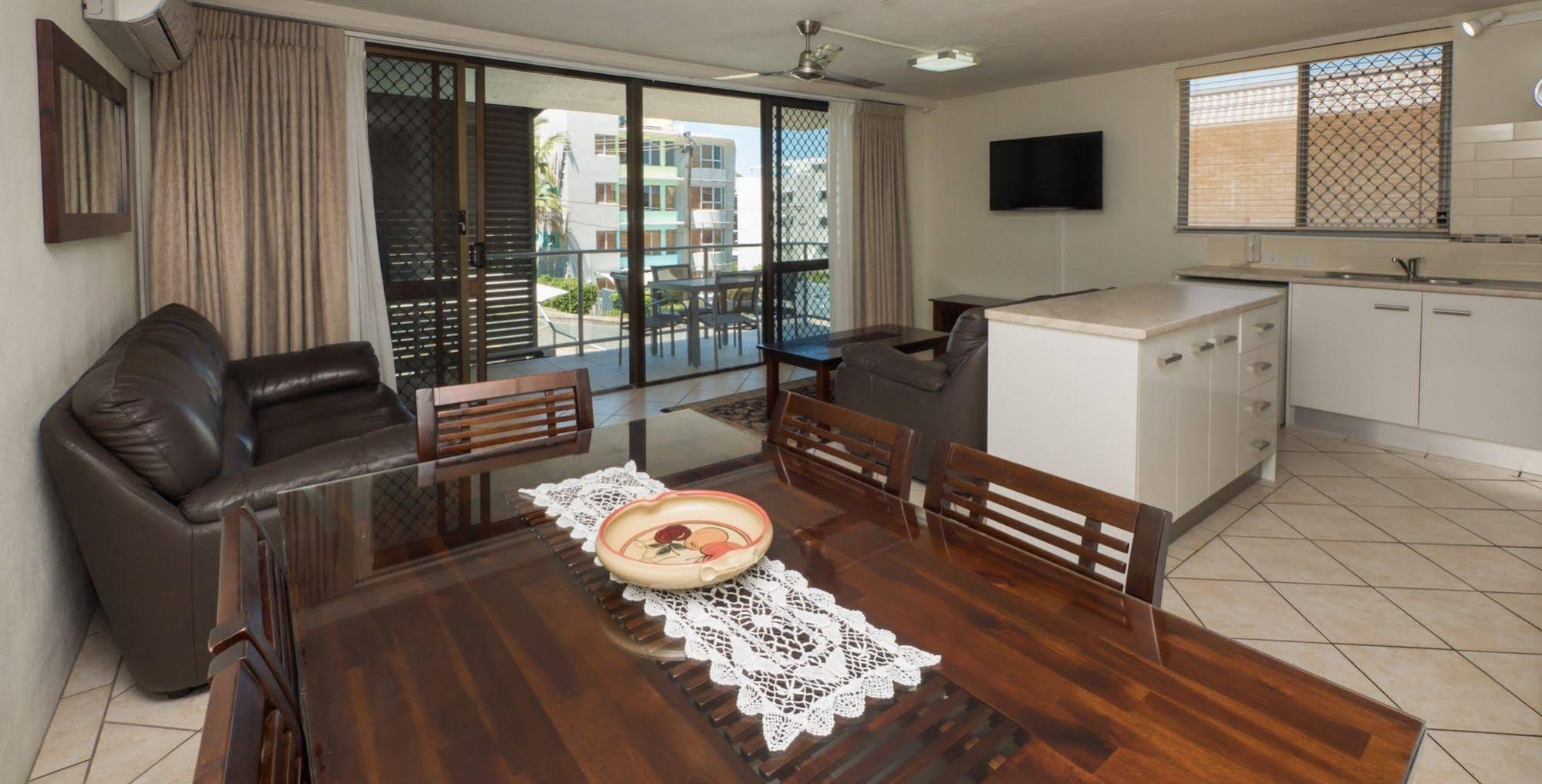 Merrima Court Holiday Apartments