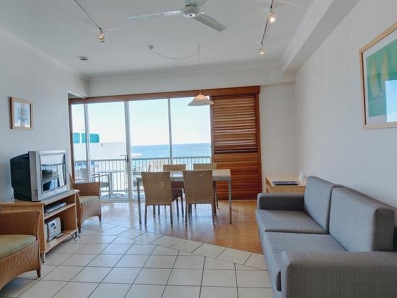 Rolling Surf Resort
