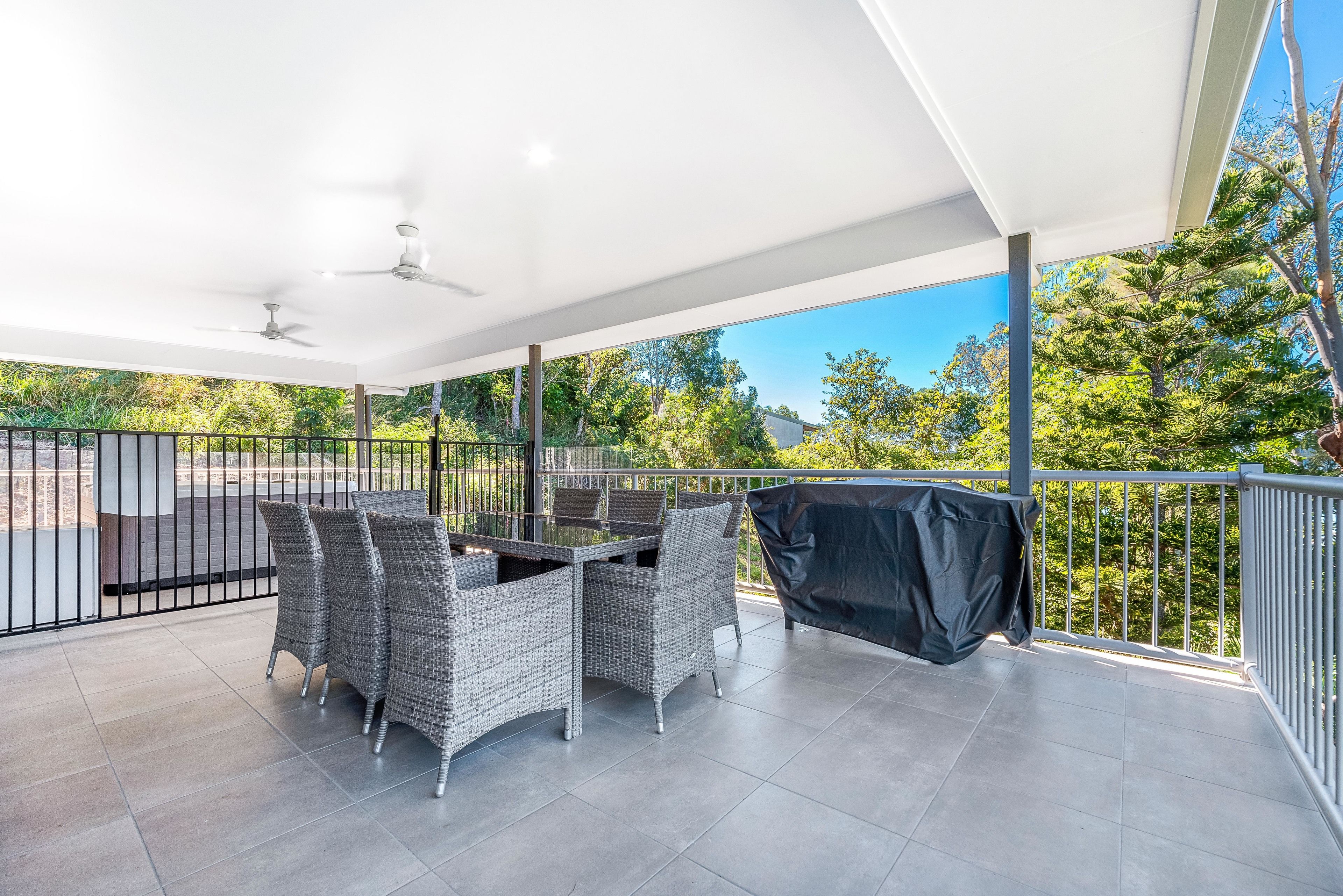 Great Escape Cannonvale
