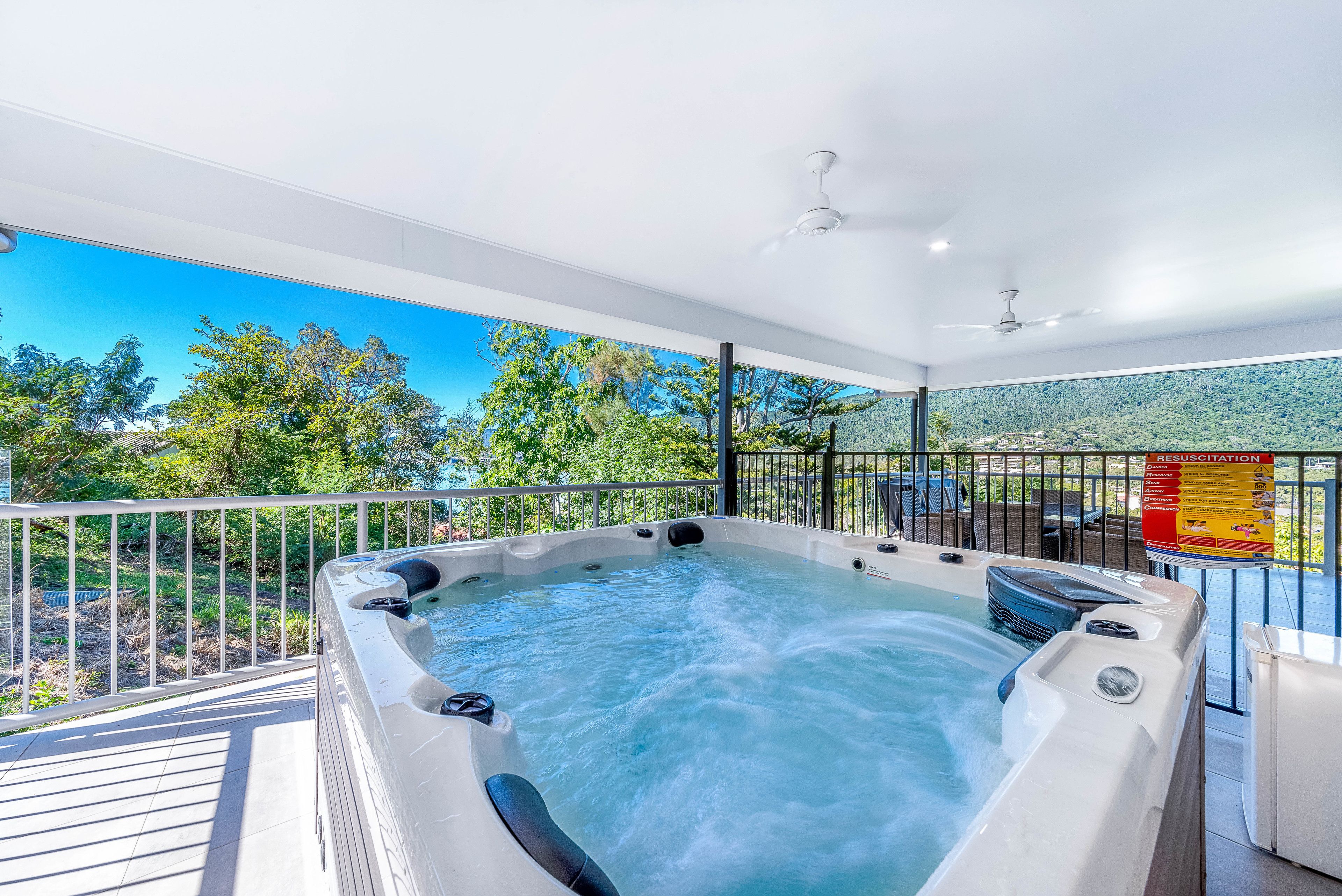 Great Escape Cannonvale