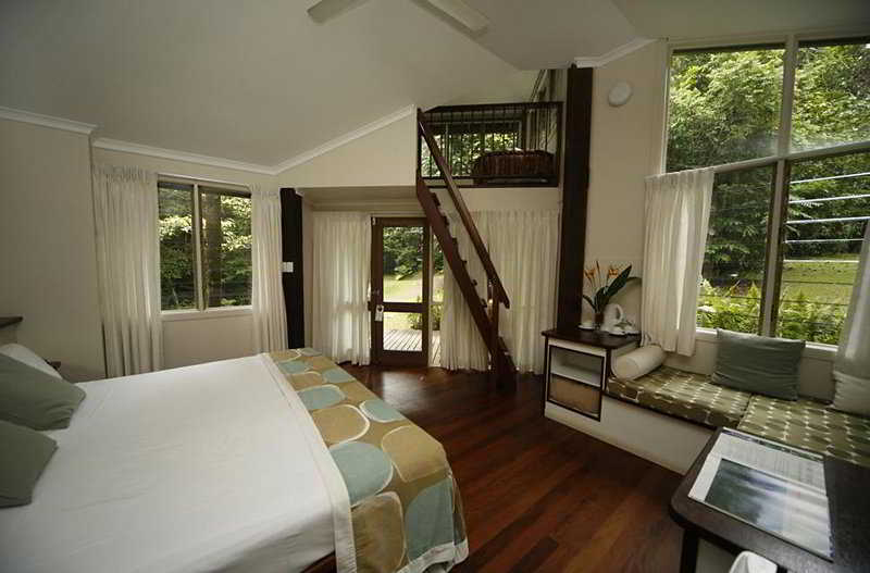 Ferntree Rainforest Lodge