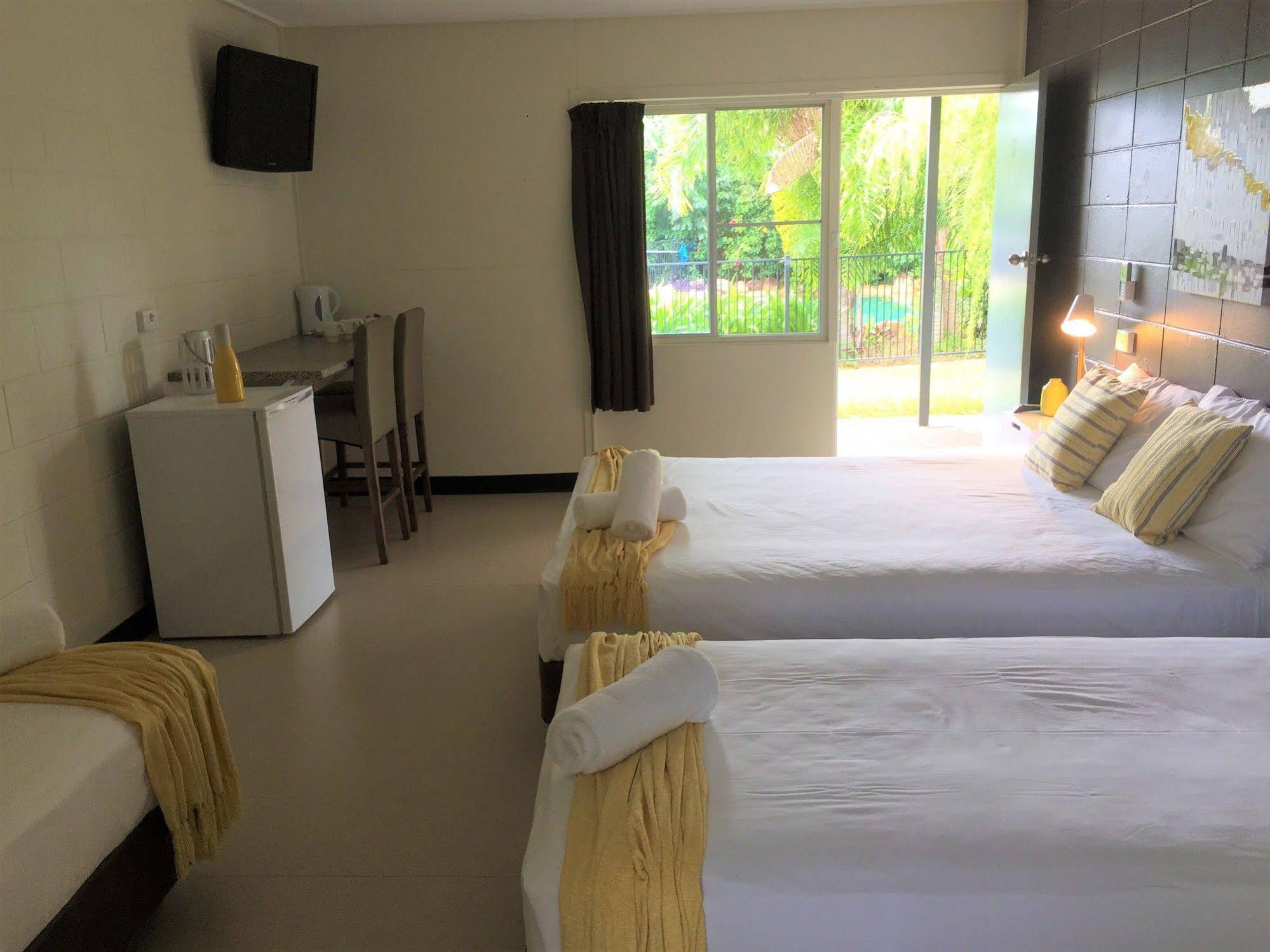 Cardwell @ the Beach