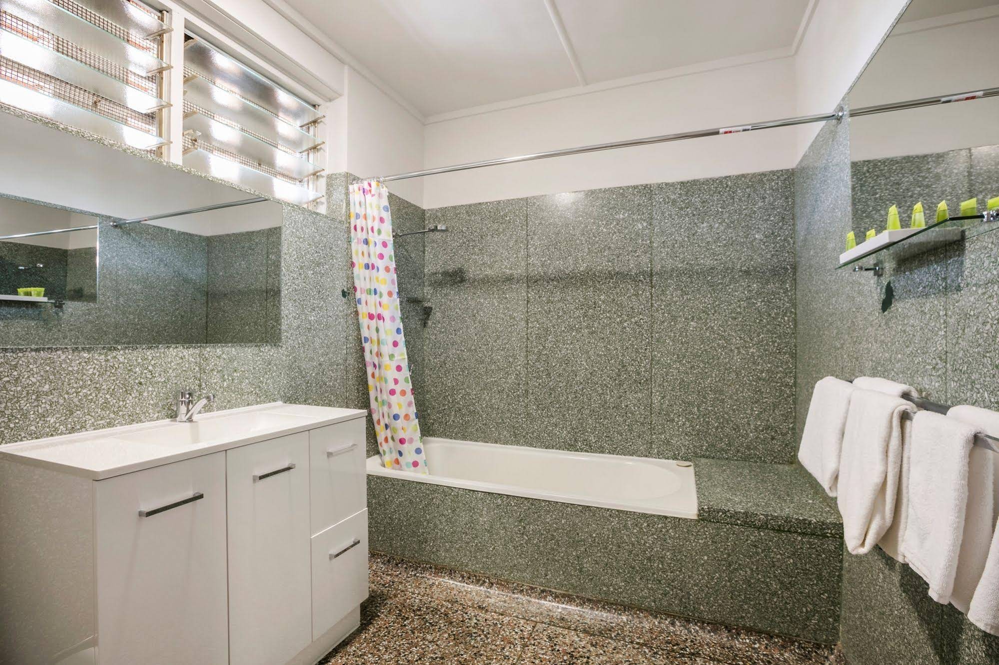 Nightcap at Camp Hill Hotel