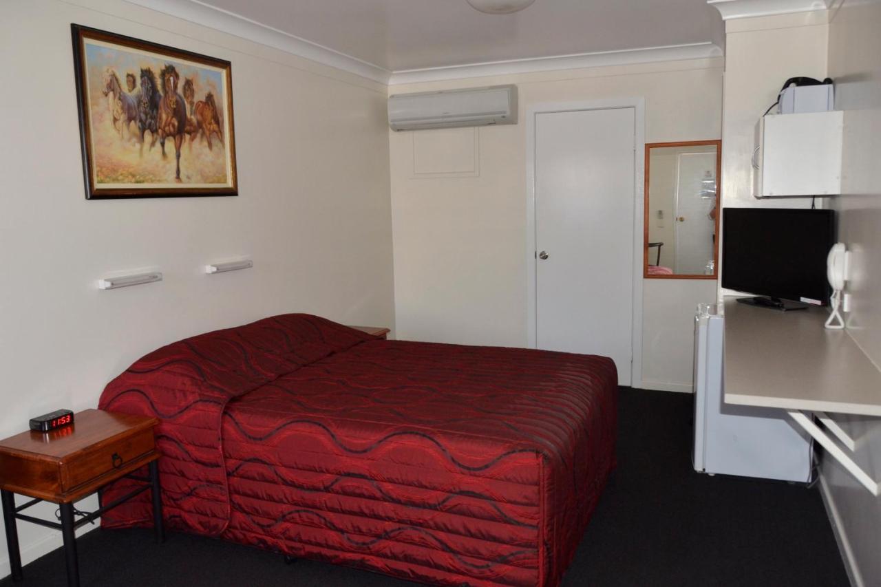 Charleville Waltzing Matilda Motor Inn