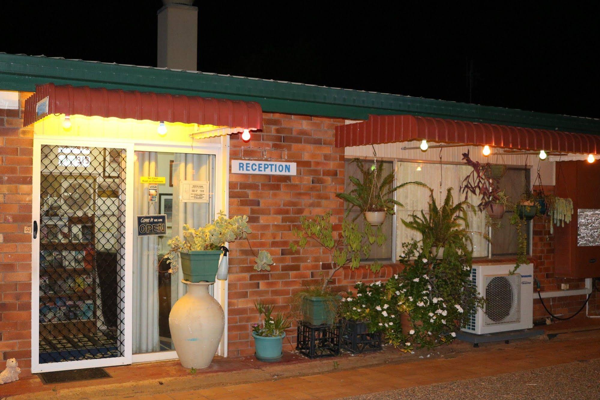Avocado Motor Inn