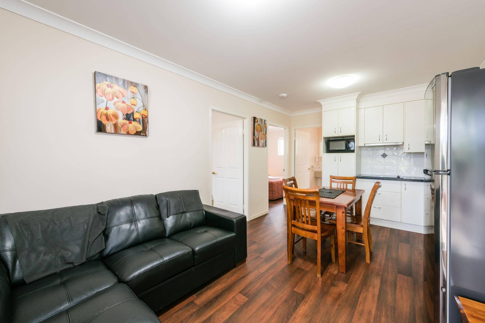 Cypress Pines Studio Villas