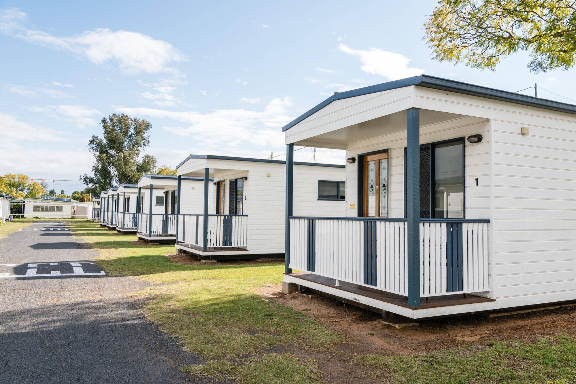 Cypress Pines Studio Villas