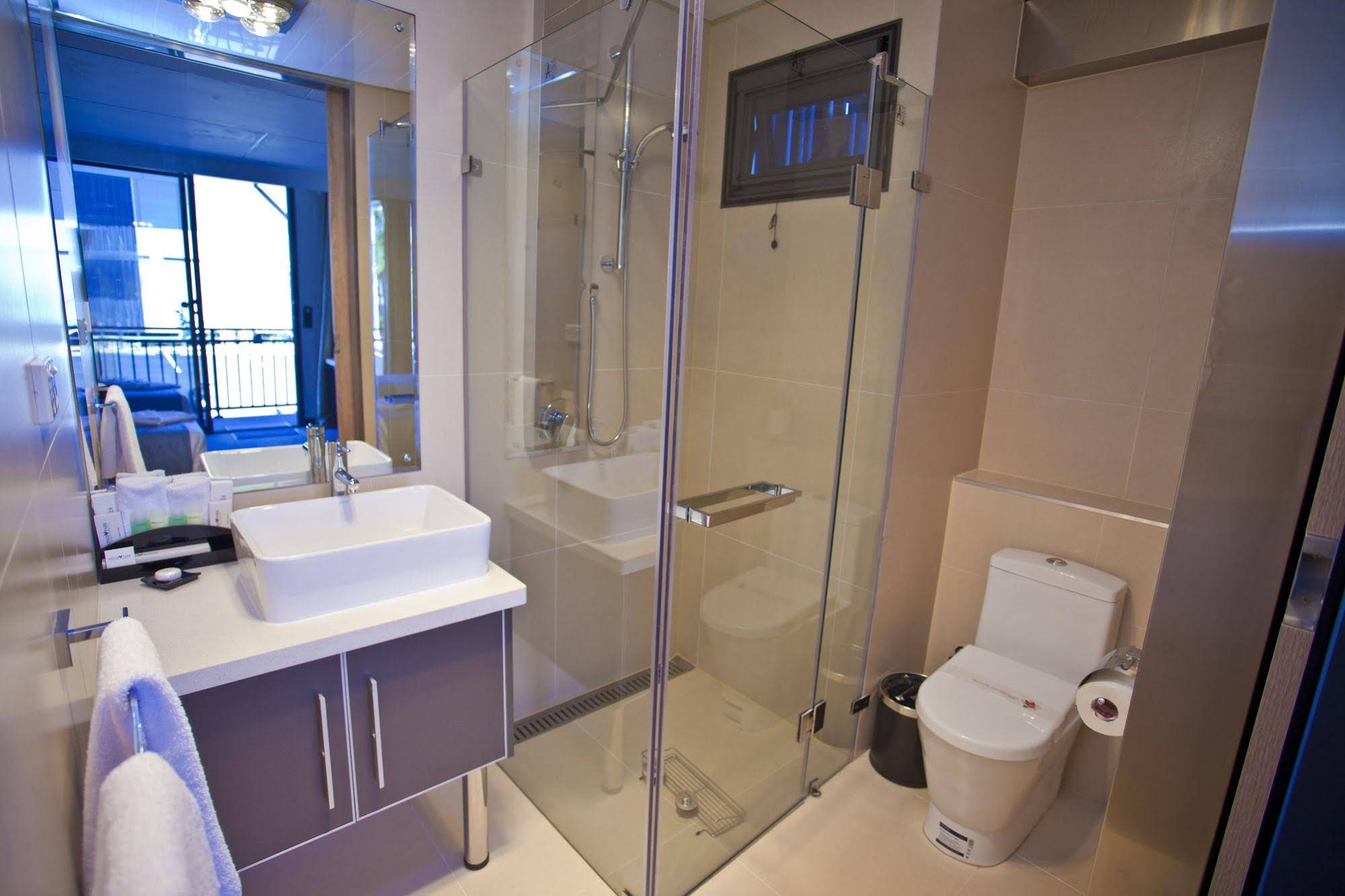 Kings Park Accommodation Chinchilla & Kings Park Bistro