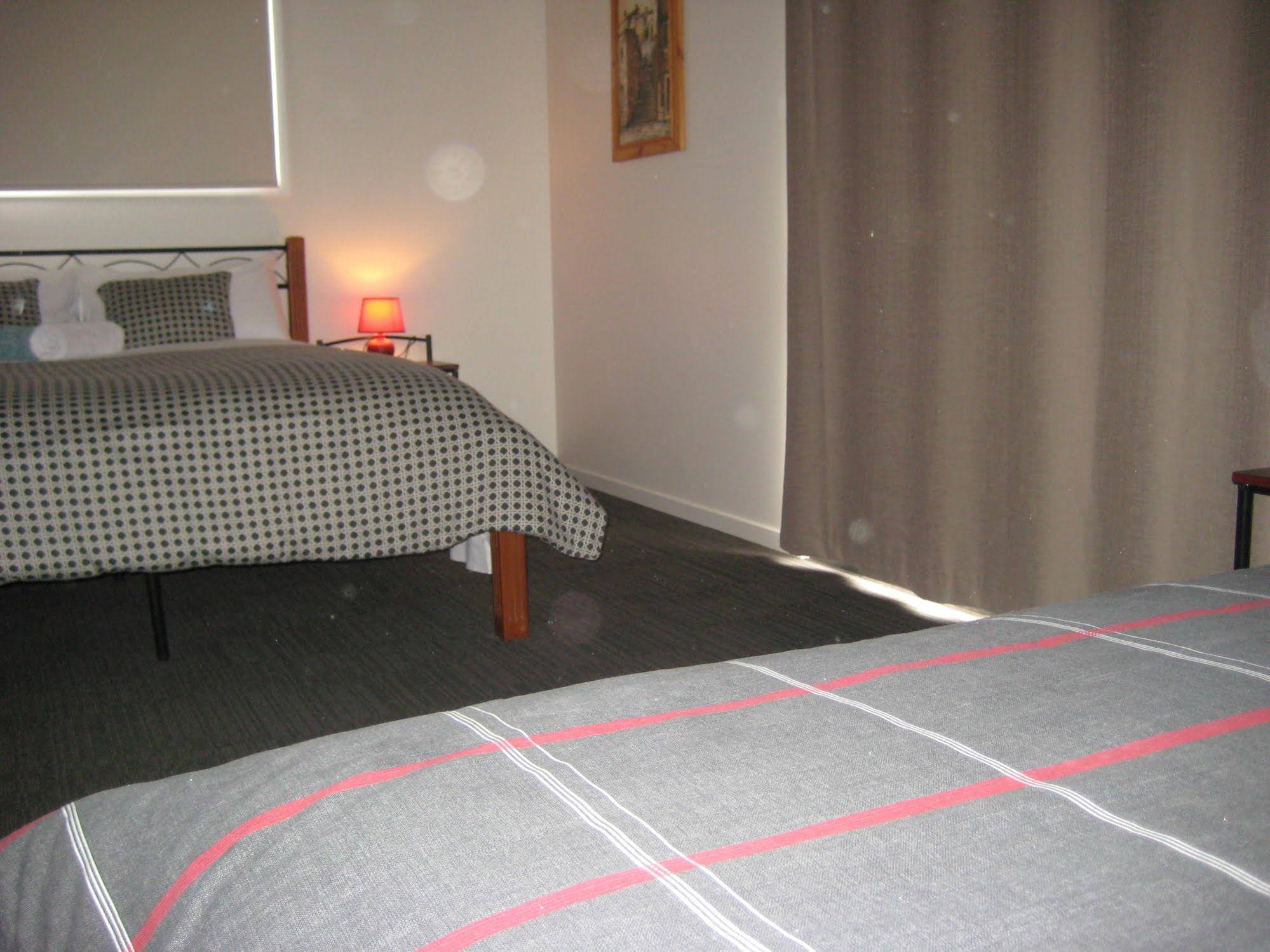Riverdell Park Accommodation Bed & Breakfast