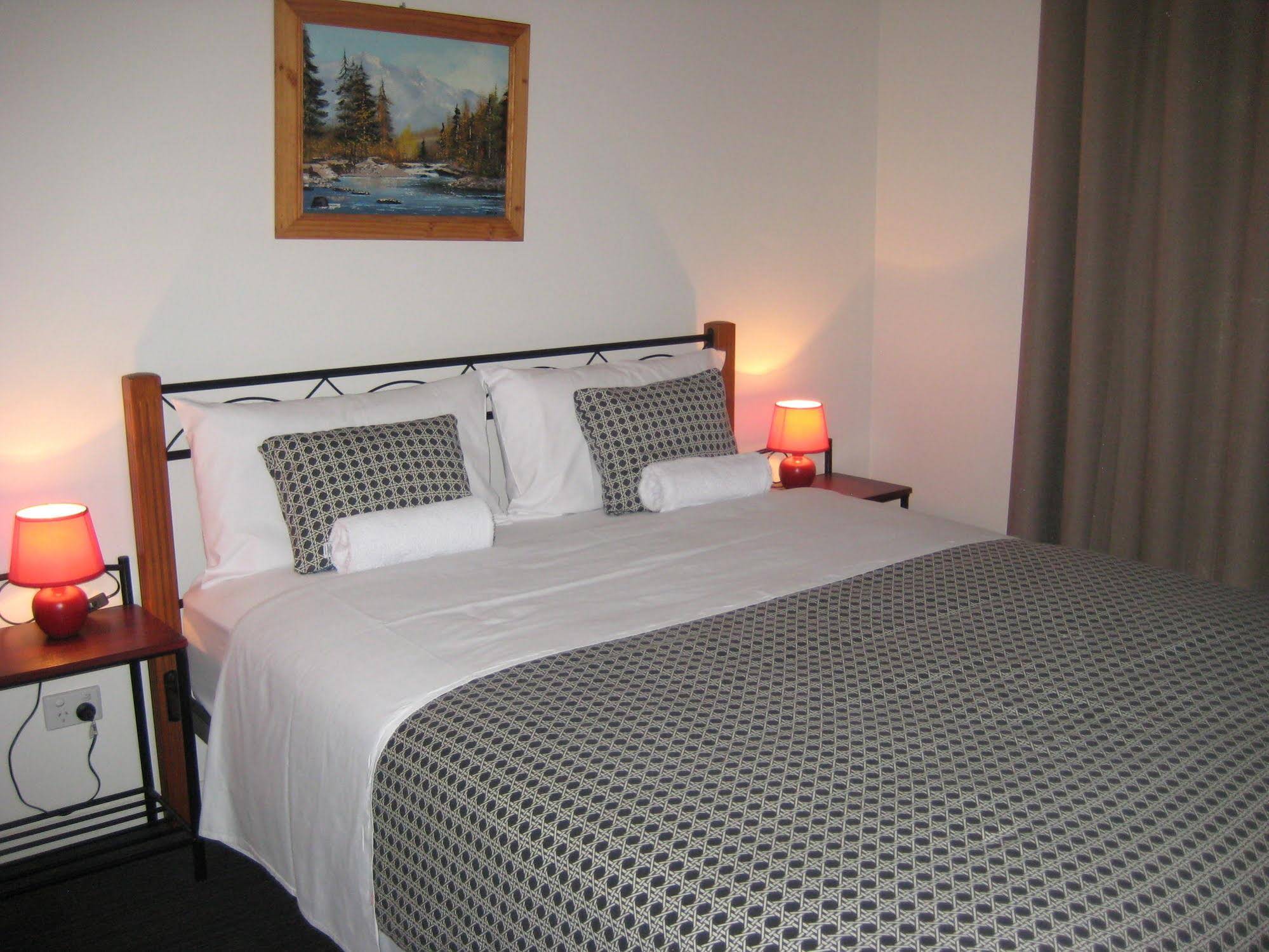Riverdell Park Accommodation Bed & Breakfast