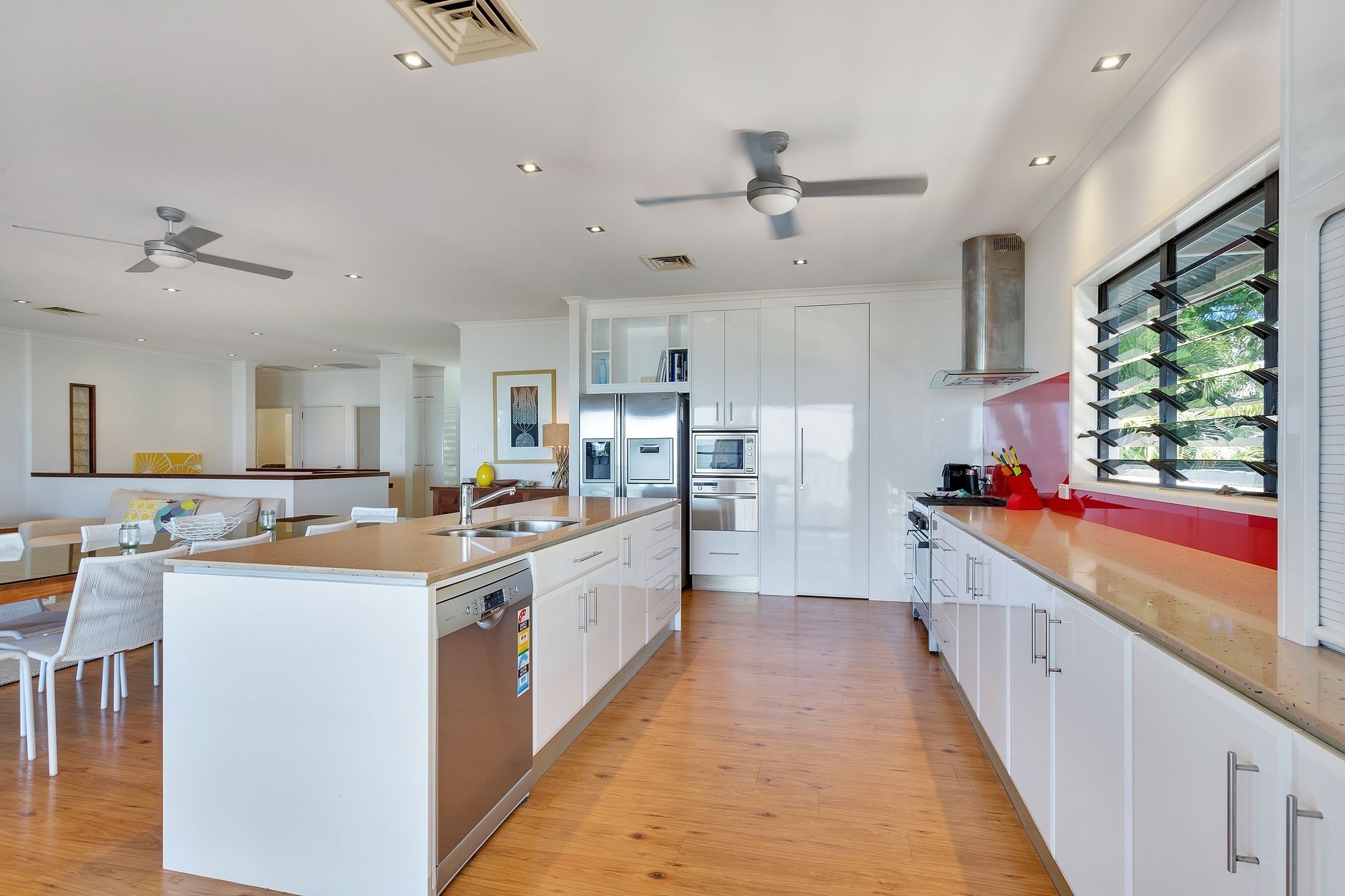 Seascape Luxury Beachfront Holiday House