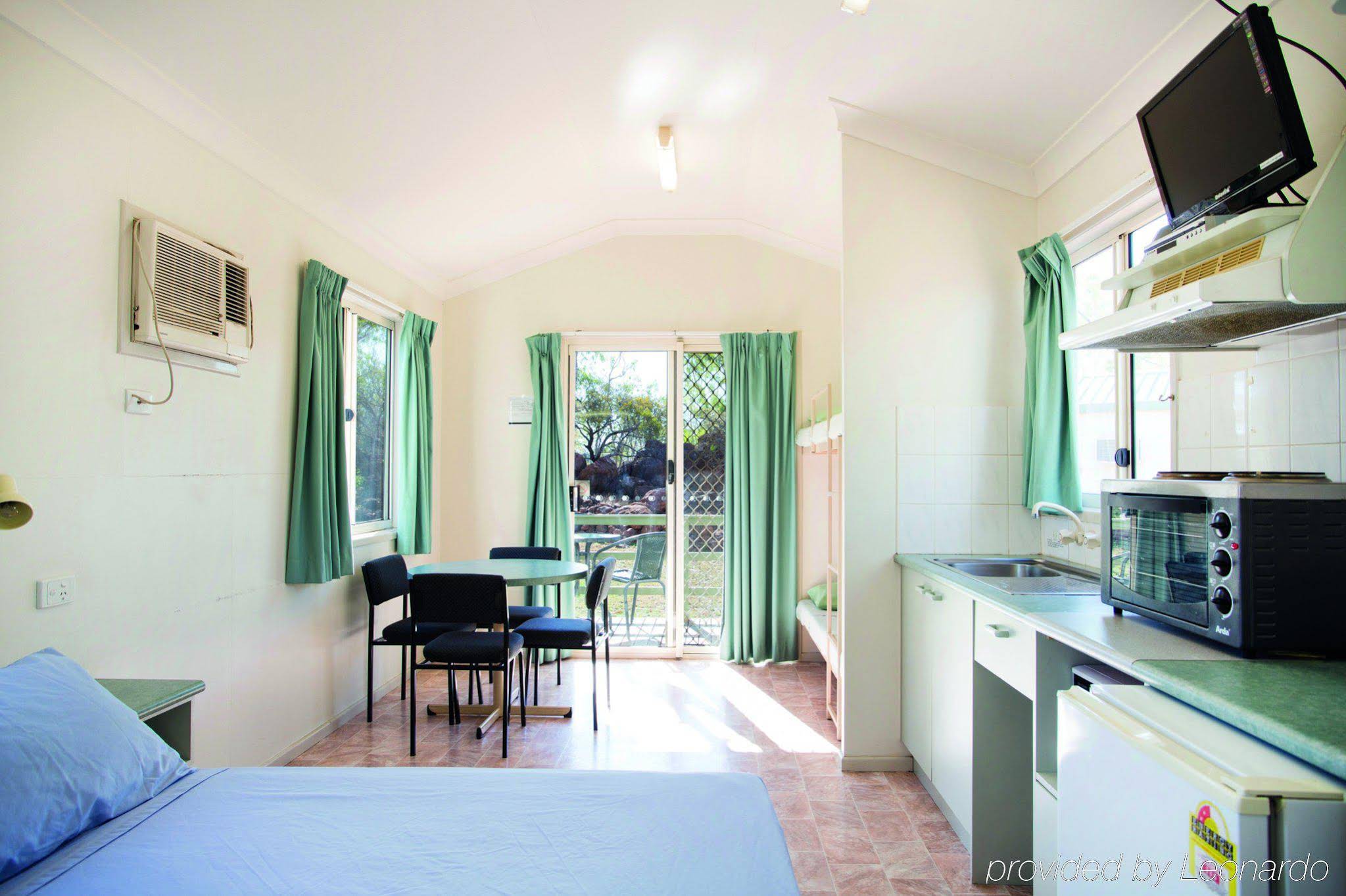 Cloncurry Holiday & Caravan Park