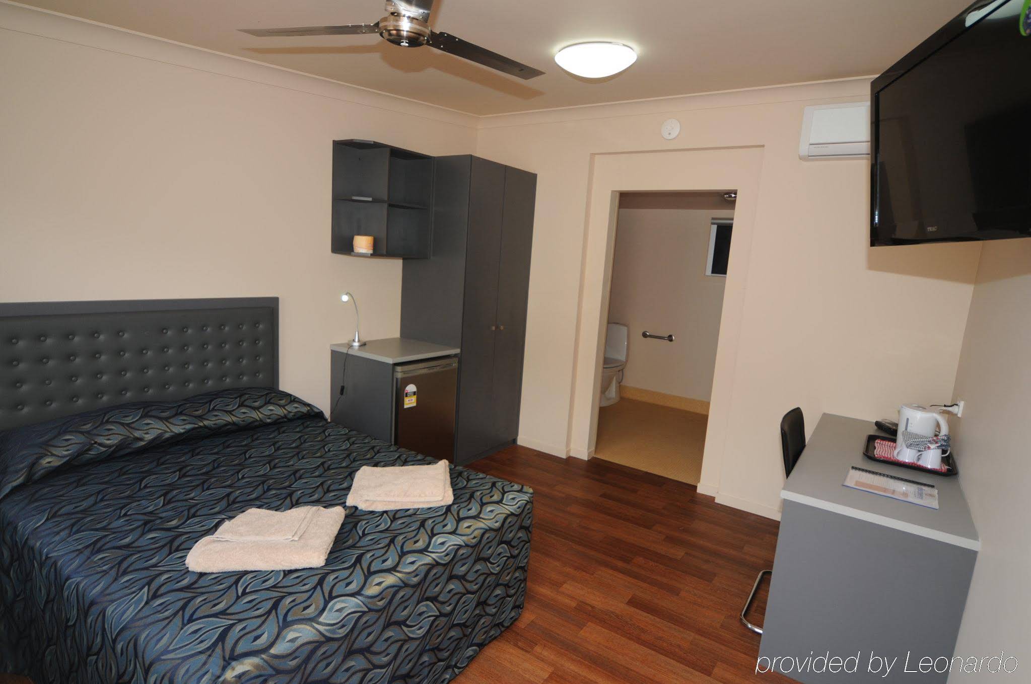 Cloncurry Holiday & Caravan Park